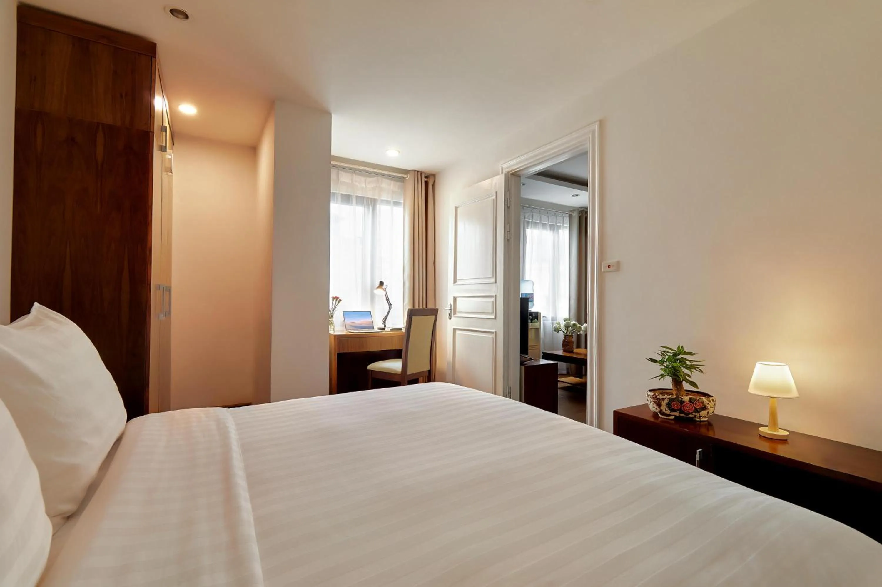 Bed in The Bloom Classic - An Excellent Blend of Cozy Living and Urban Relaxation