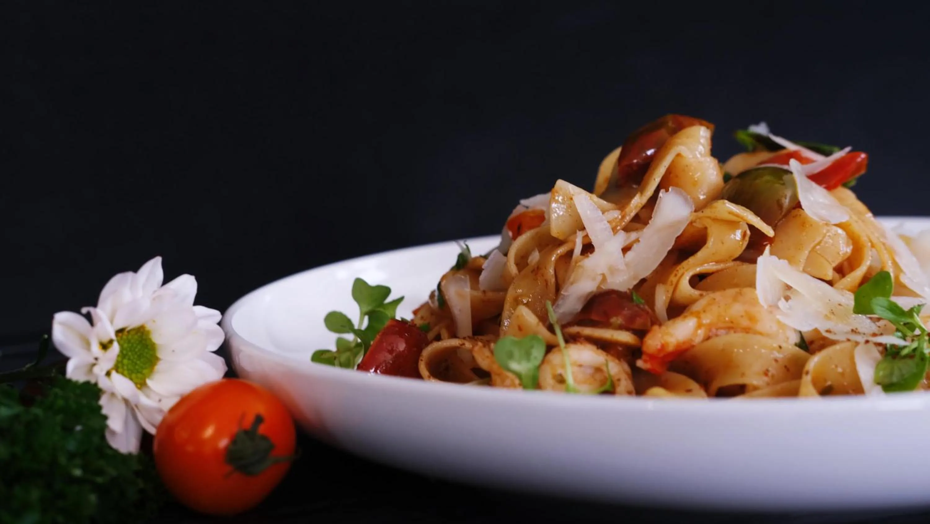 The Bloom Classic - An Excellent Blend of Cozy Living and Urban Relaxation