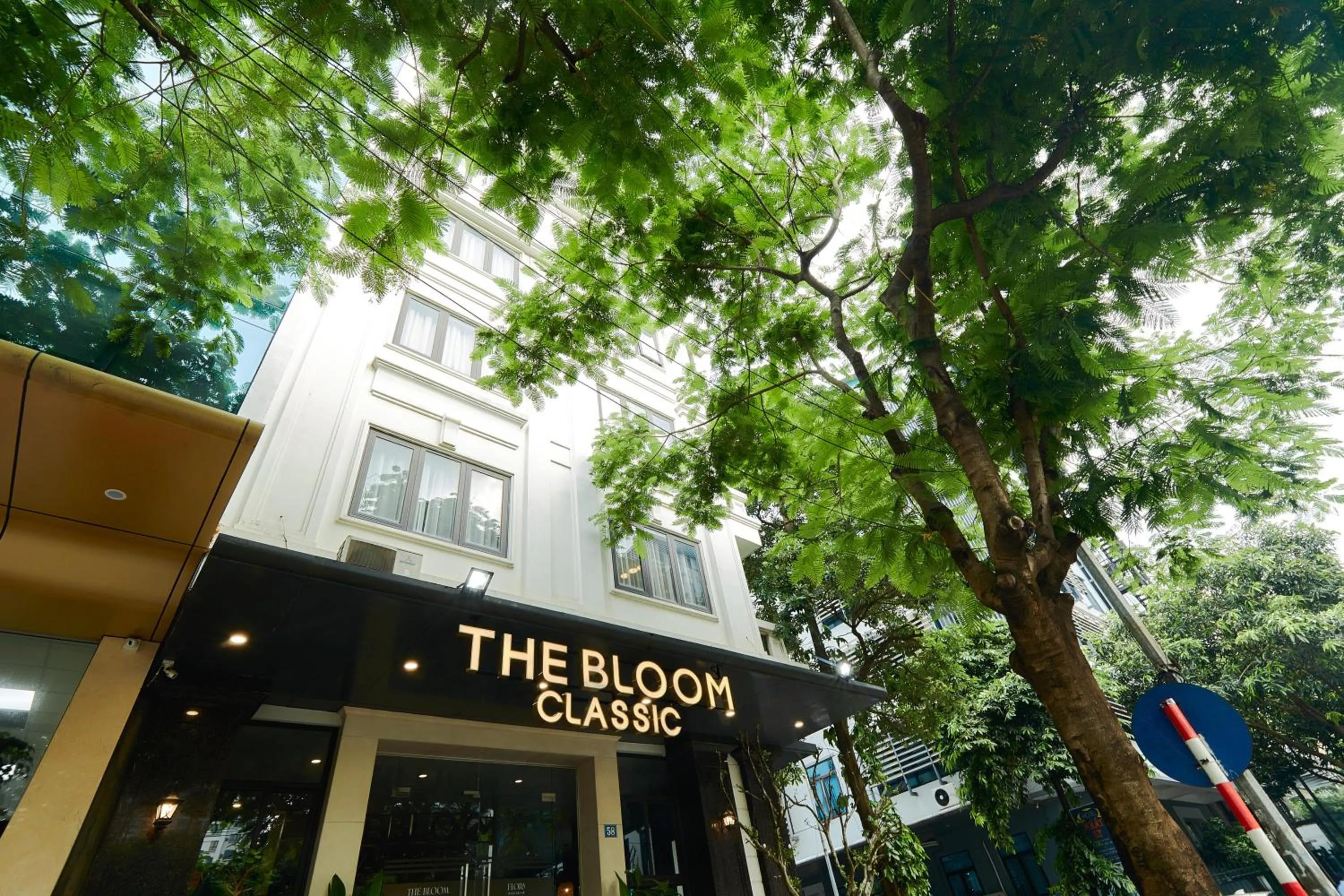 Property building in The Bloom Classic - An Excellent Blend of Cozy Living and Urban Relaxation