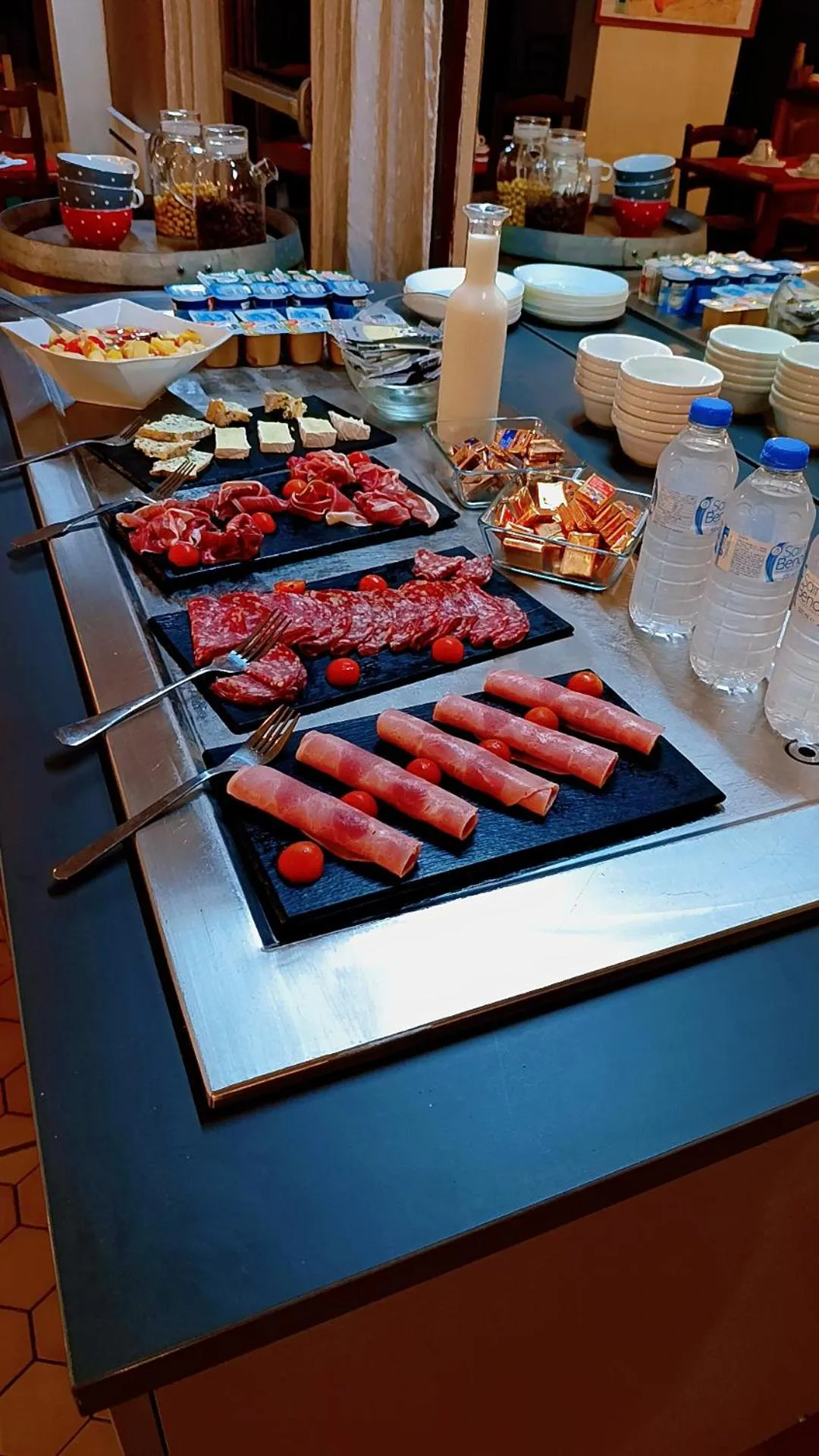 Breakfast in Kyriad Direct Metz Nord – Woippy