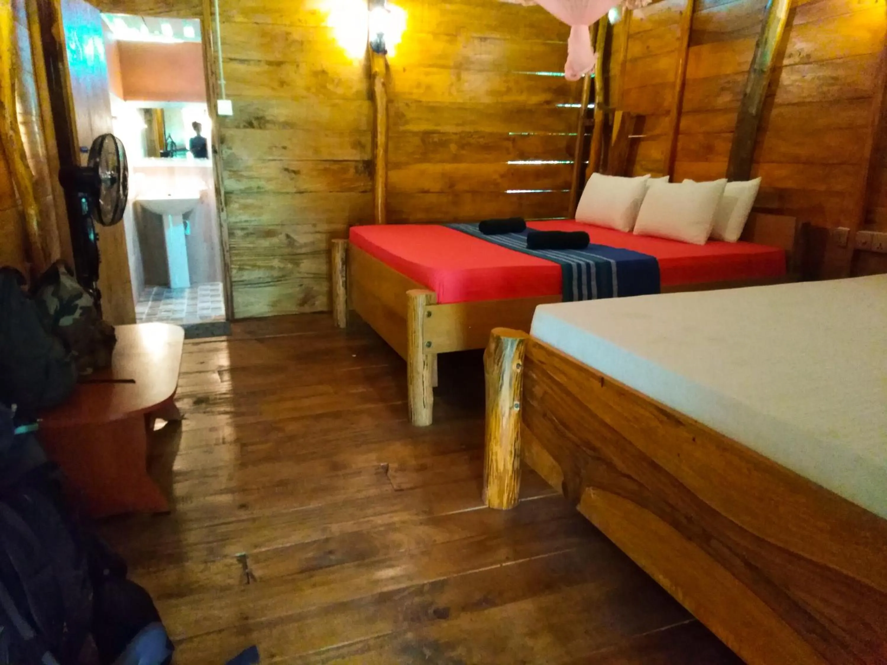 Shower, Bed in LakeSide Cabana Tissamaharama