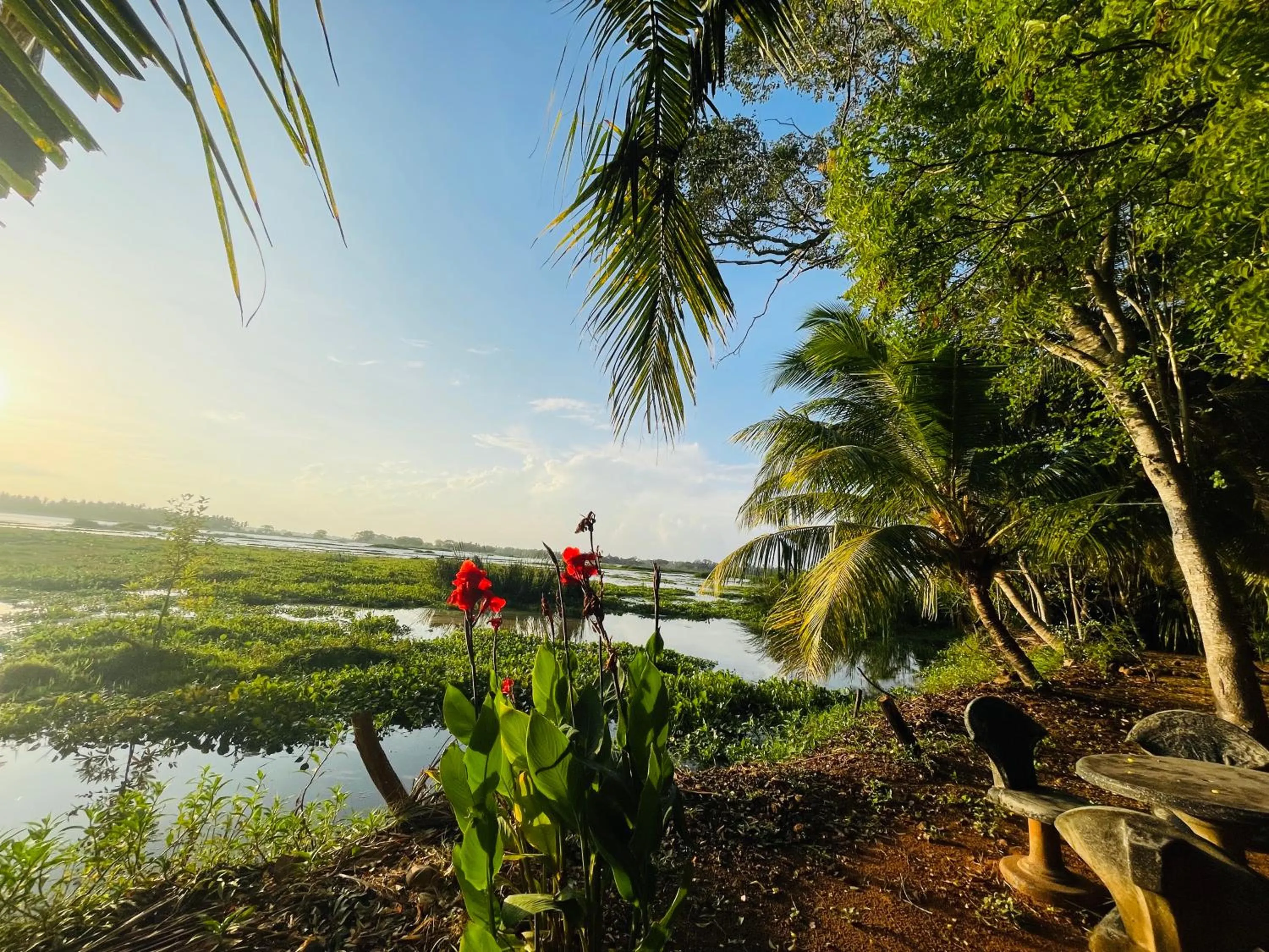 LakeSide Cabana Tissamaharama