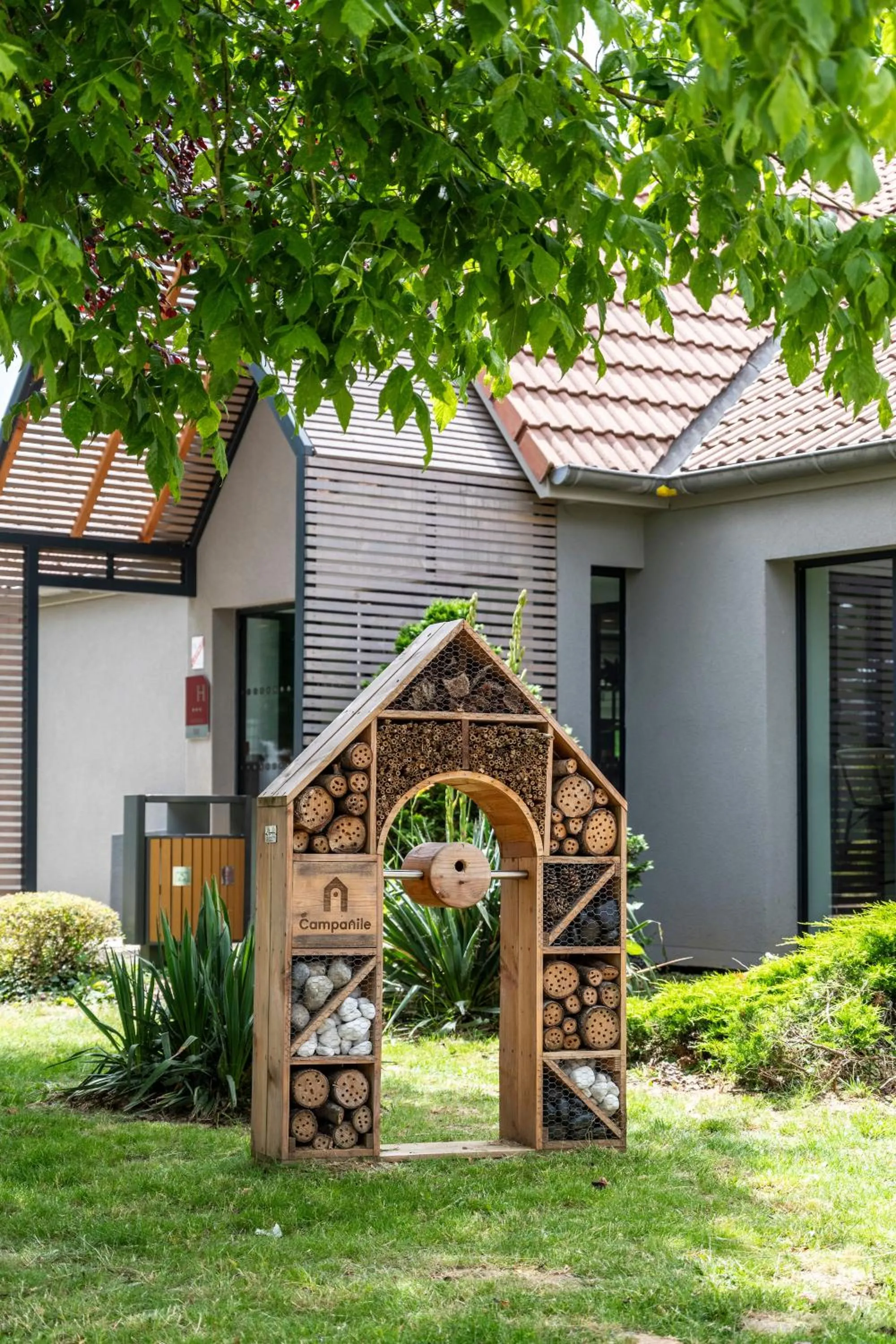 Garden in Campanile Metz Sud Jouy-Aux-Arches A31 Carrefour de l'Europe