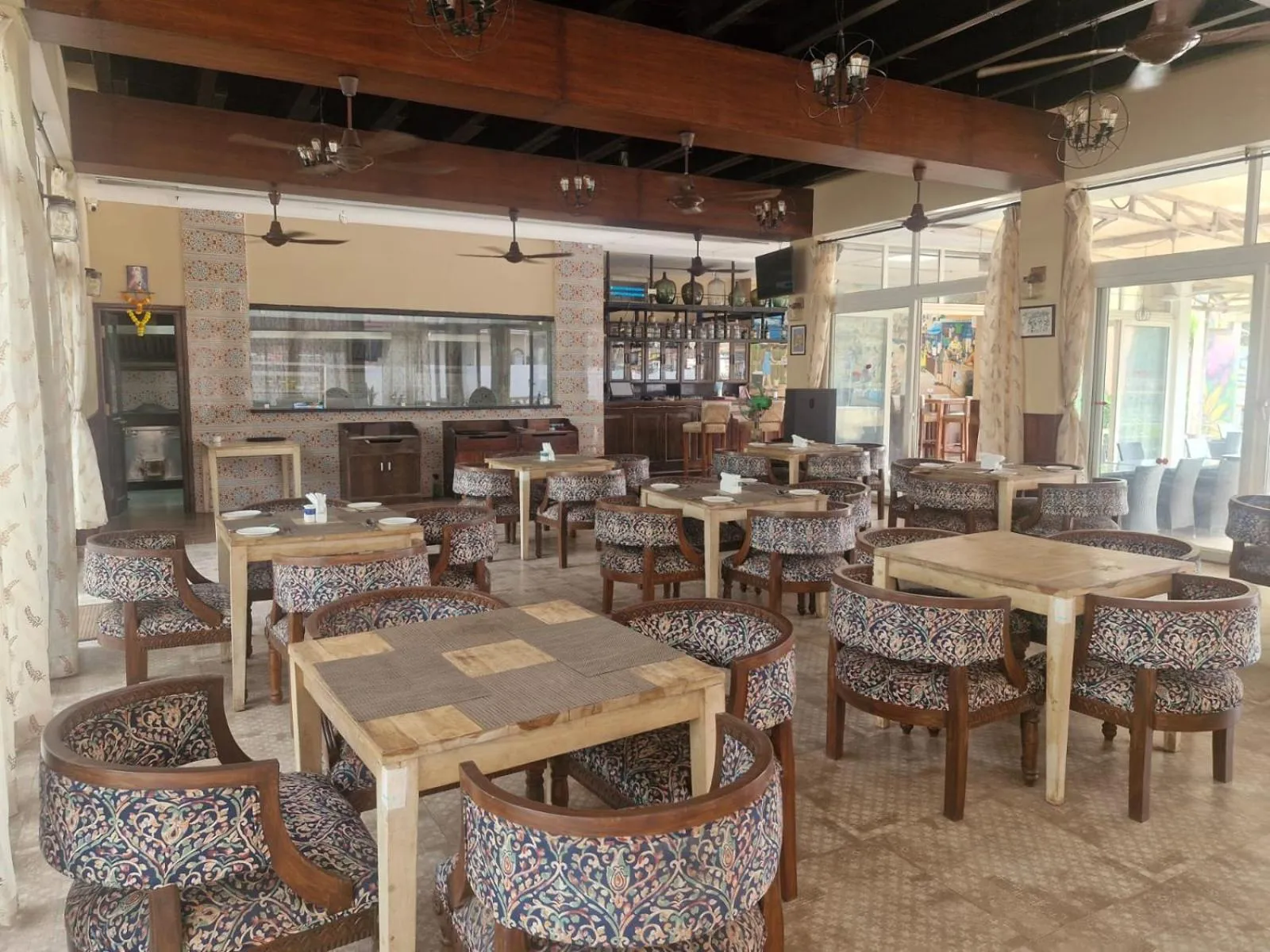 Restaurant/places to eat in Silver Sands Serenity Resort, Candolim