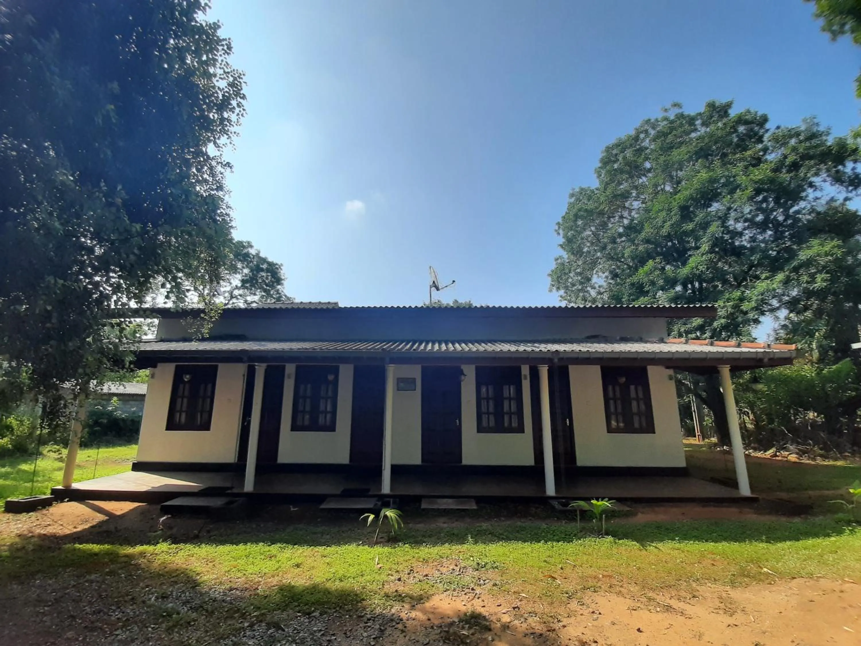 Standard Double Room in Katagamuwa Rest