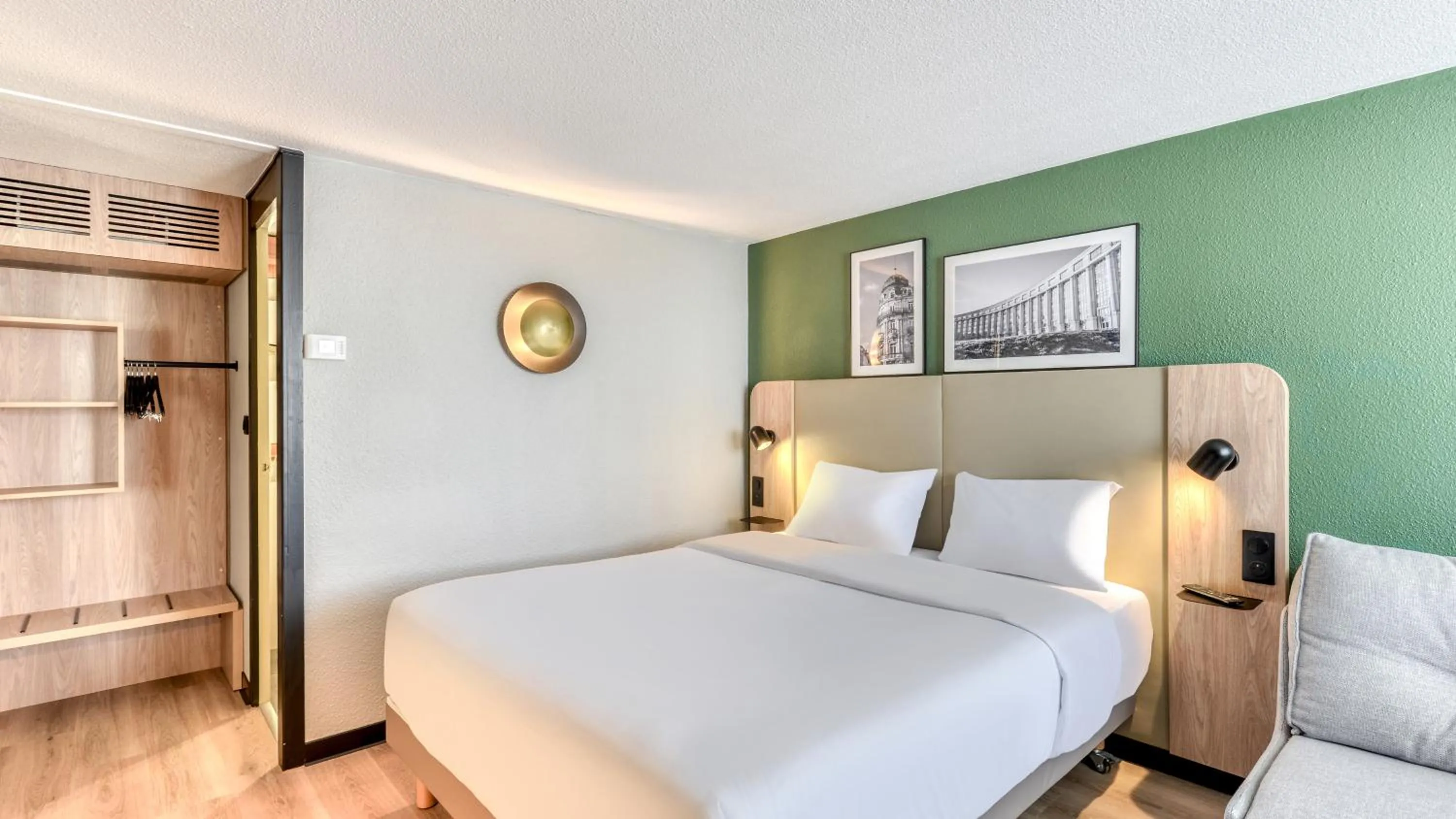 Photo of the whole room, Bed in Campanile PRIME - Montpellier Est Le Millénaire