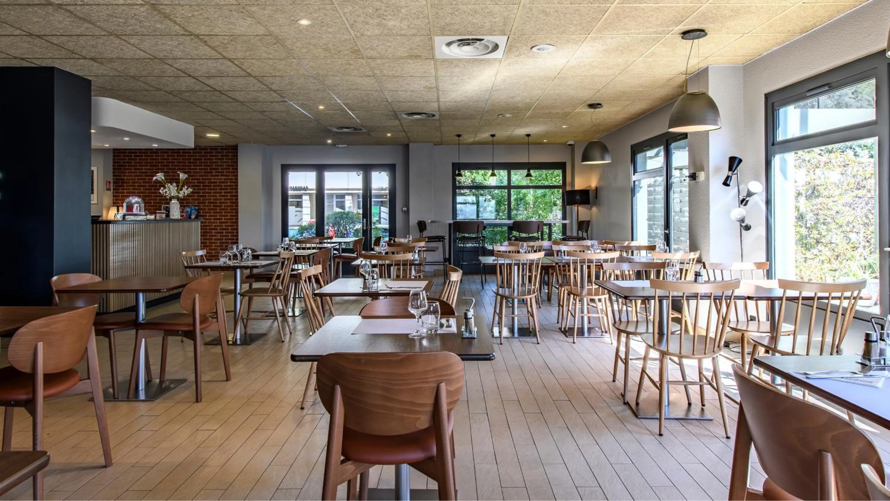 Restaurant/places to eat in Campanile PRIME - Nîmes Centre