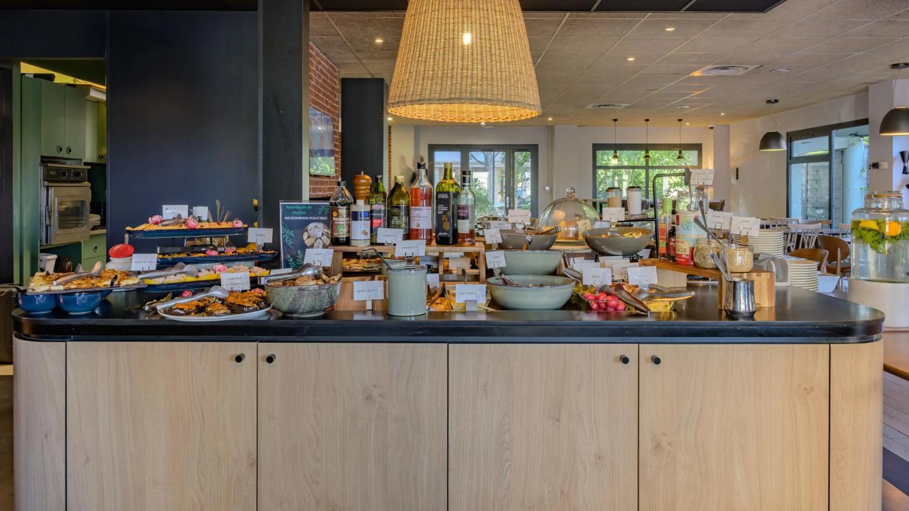 Restaurant/places to eat in Campanile PRIME - Nîmes Centre