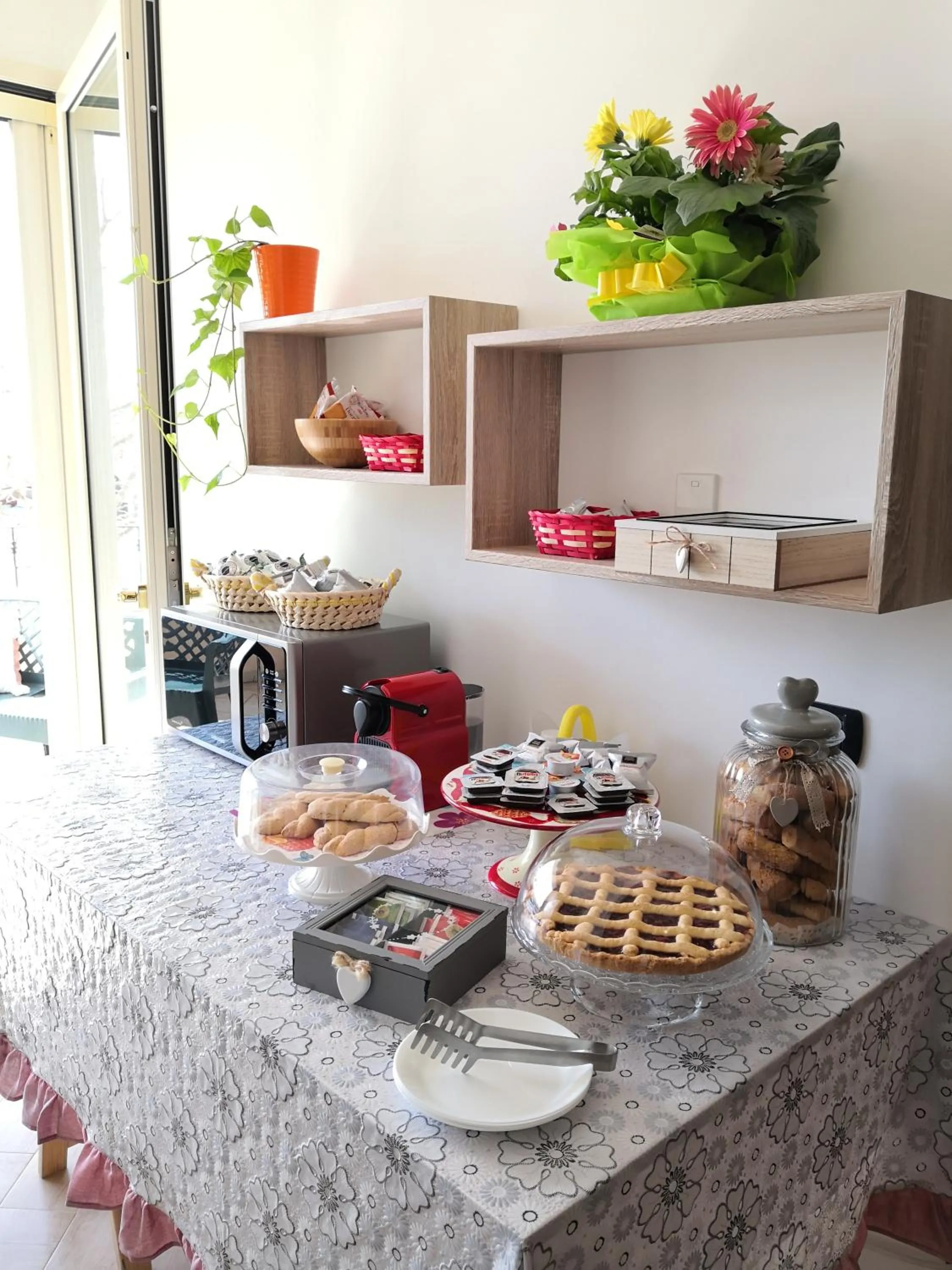 Food and drinks in B&B Il Papavero Rosso