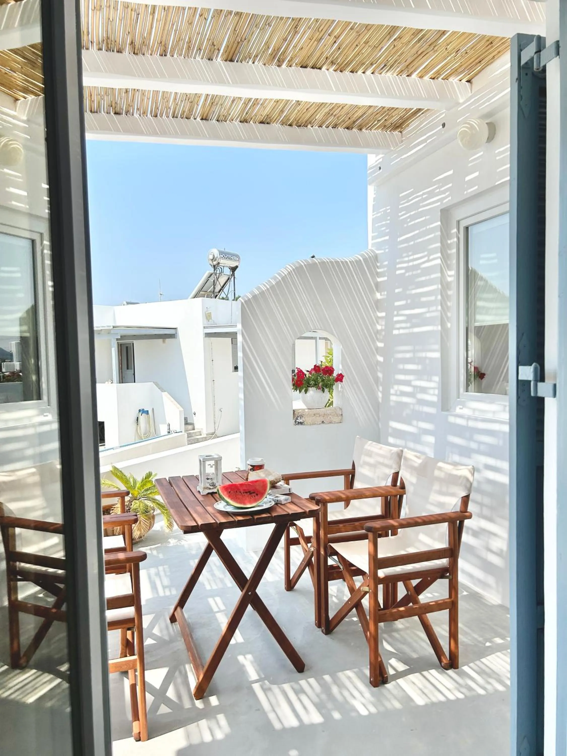 Balcony/Terrace in Anita Rooms & Suites Milos