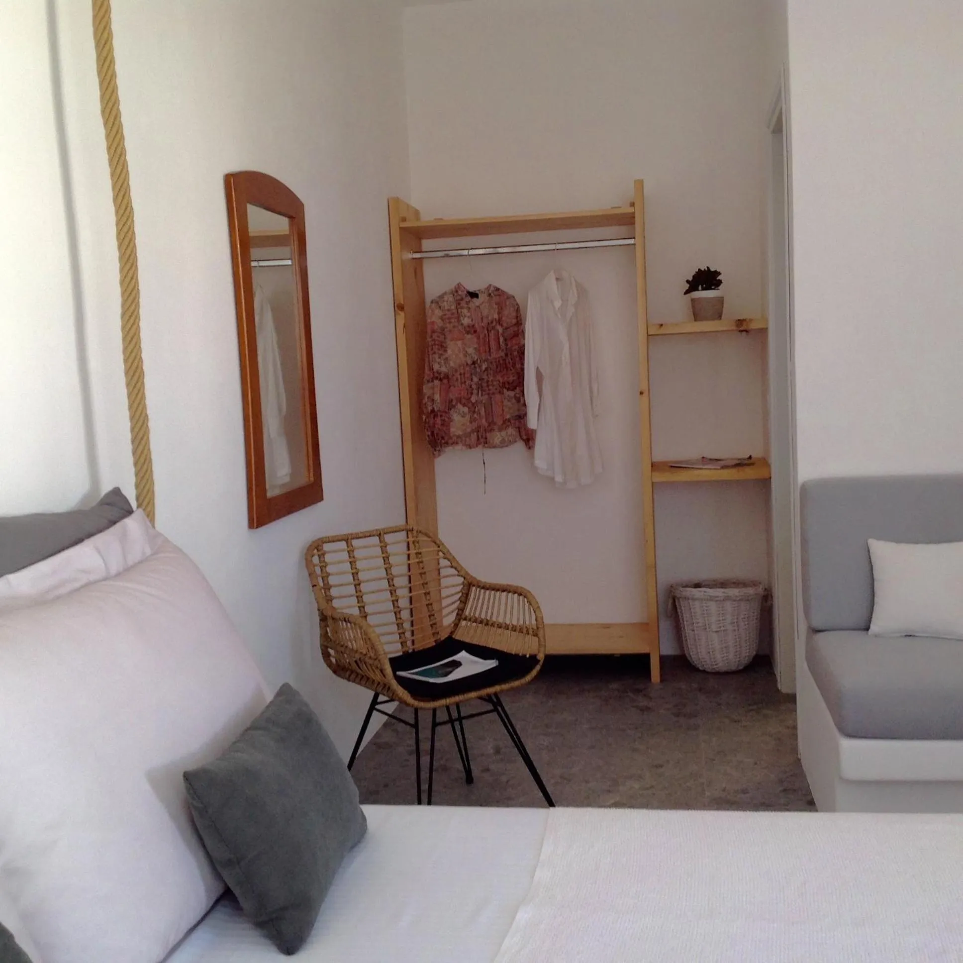 Photo of the whole room, Bed in Anita Rooms & Suites Milos