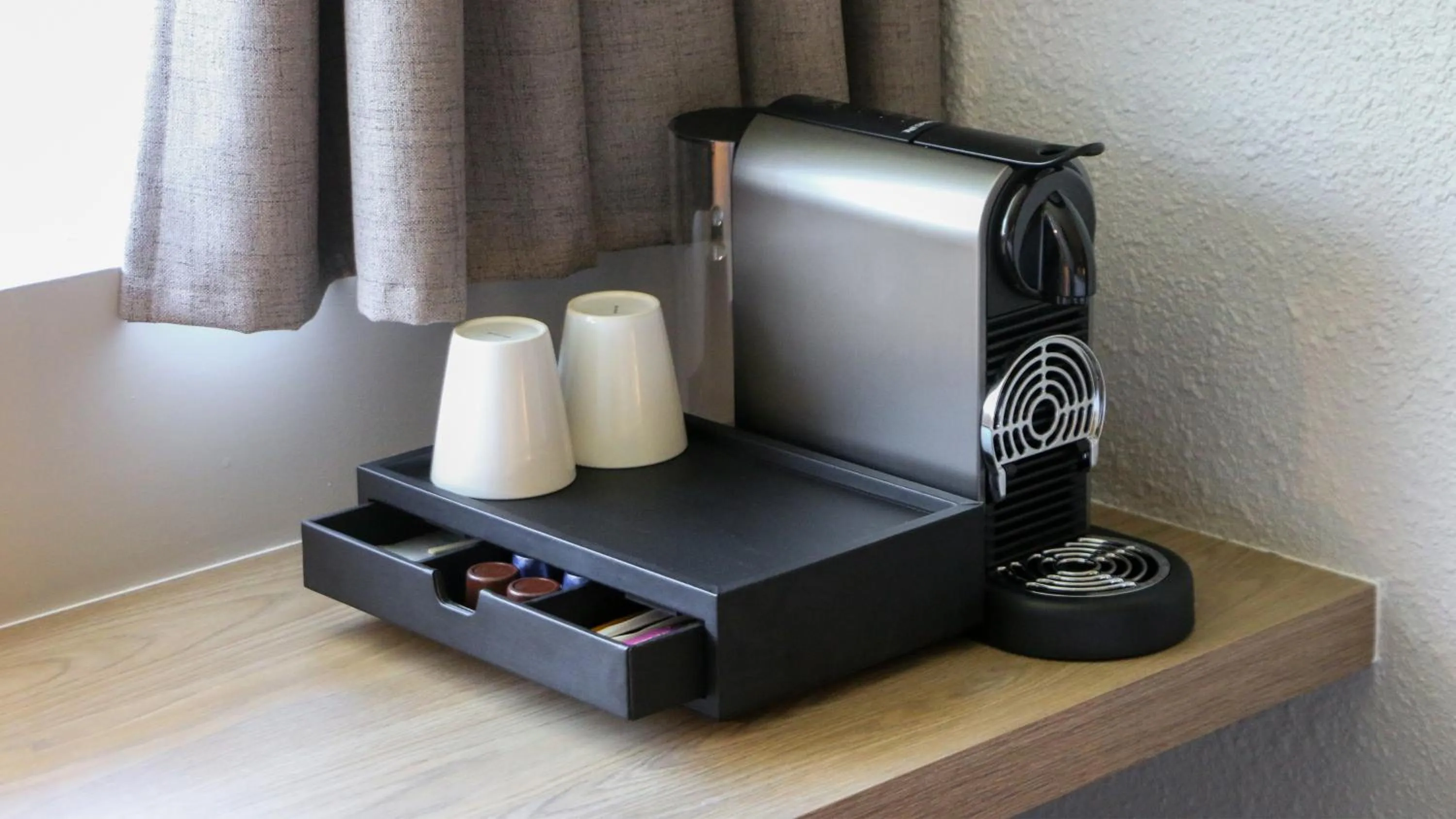 Coffee/tea facilities in Campanile PRIME - Paris Porte d'Italie