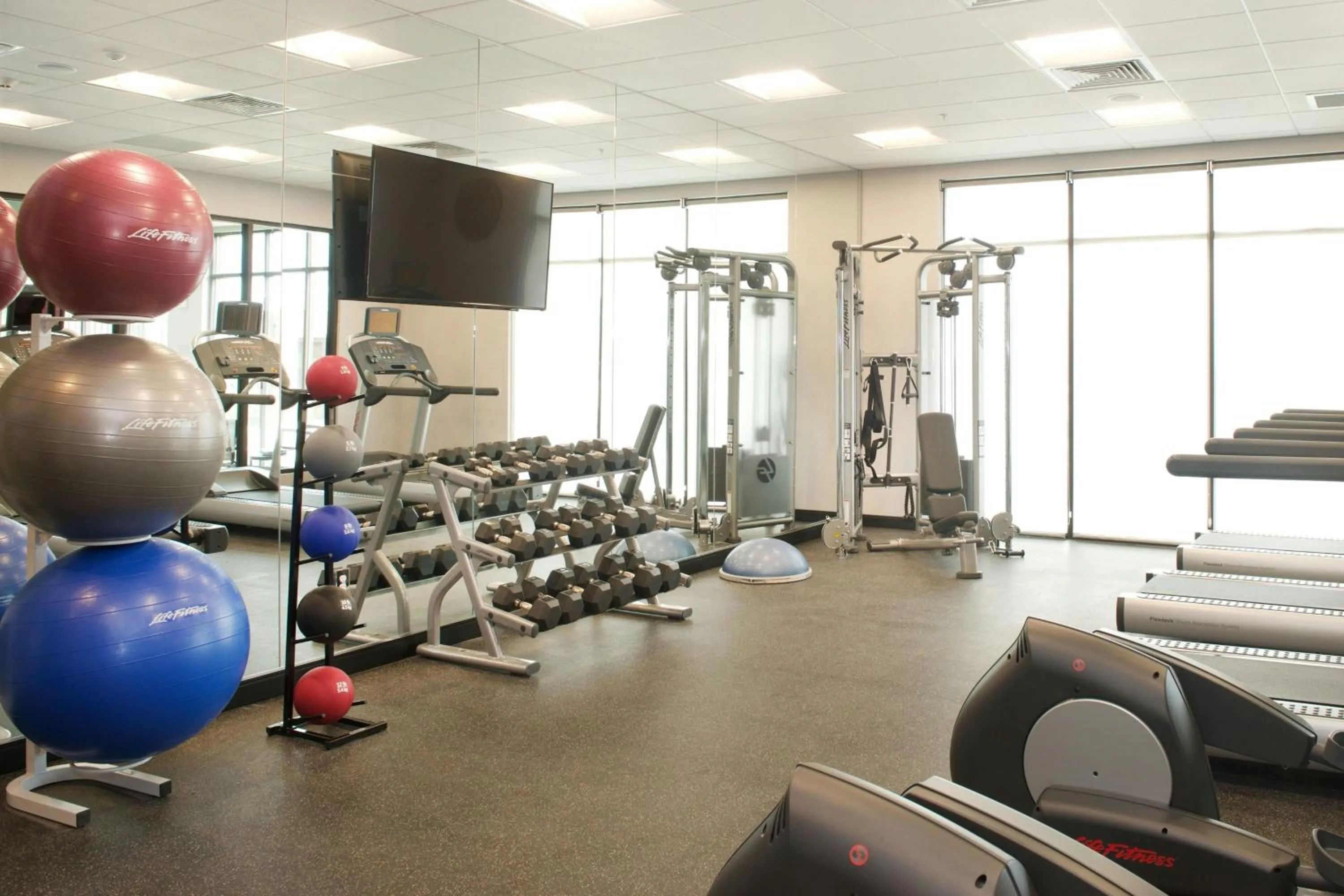 Fitness centre/facilities in SpringHill Suites by Marriott Bend