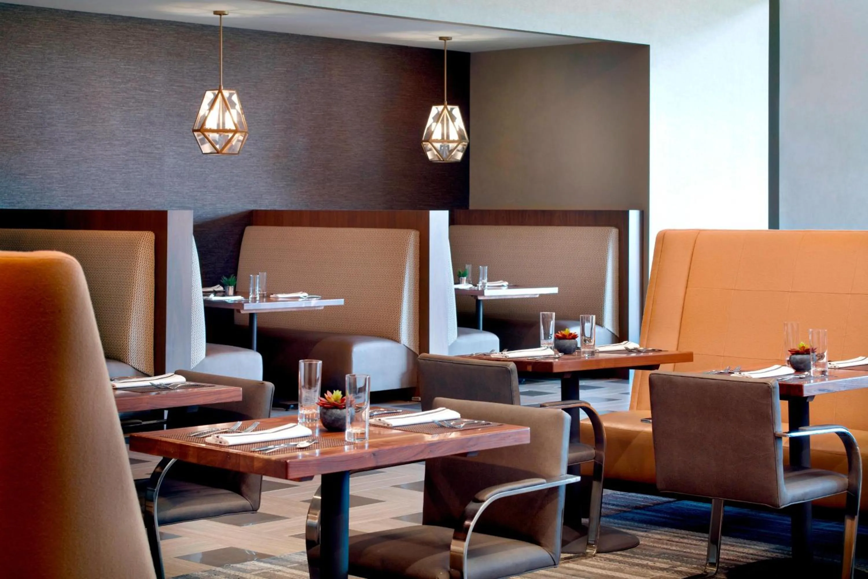 Lounge or bar in Marriott Columbus OSU