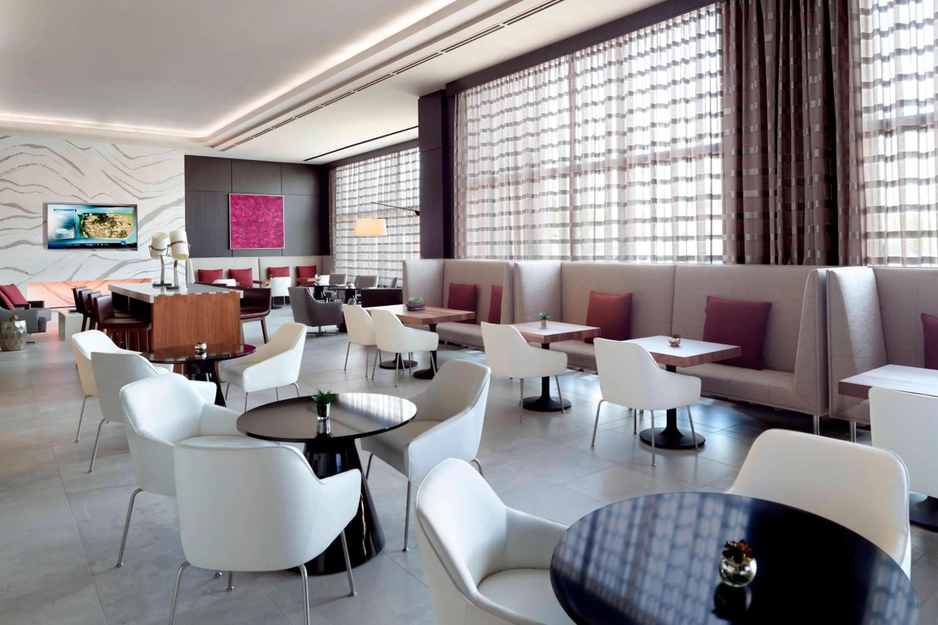 Lounge or bar in Marriott Columbus OSU