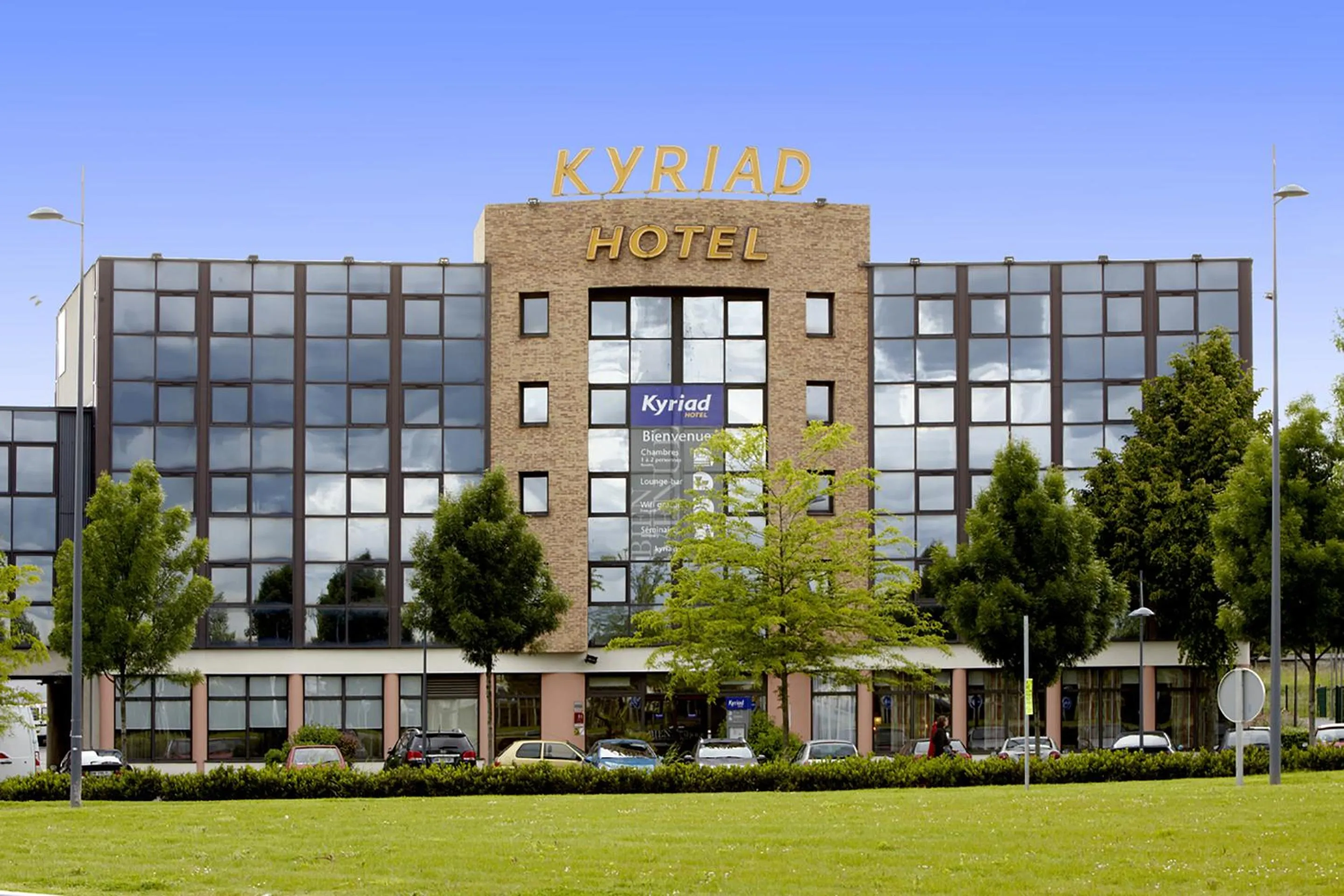 Property building in Kyriad - Créteil - Bonneuil-sur-Marne
