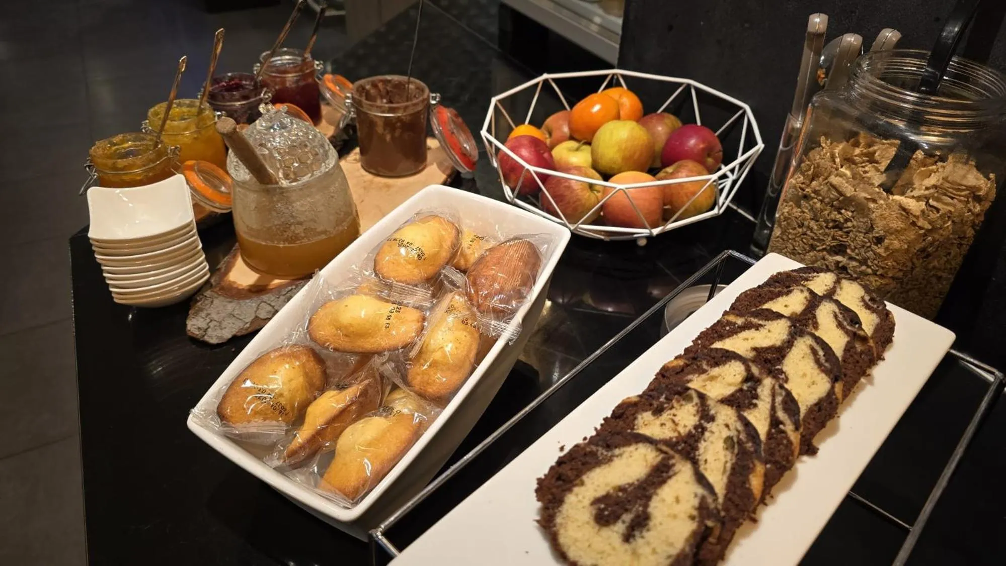 Buffet breakfast in Kyriad Fontenay - Trésigny