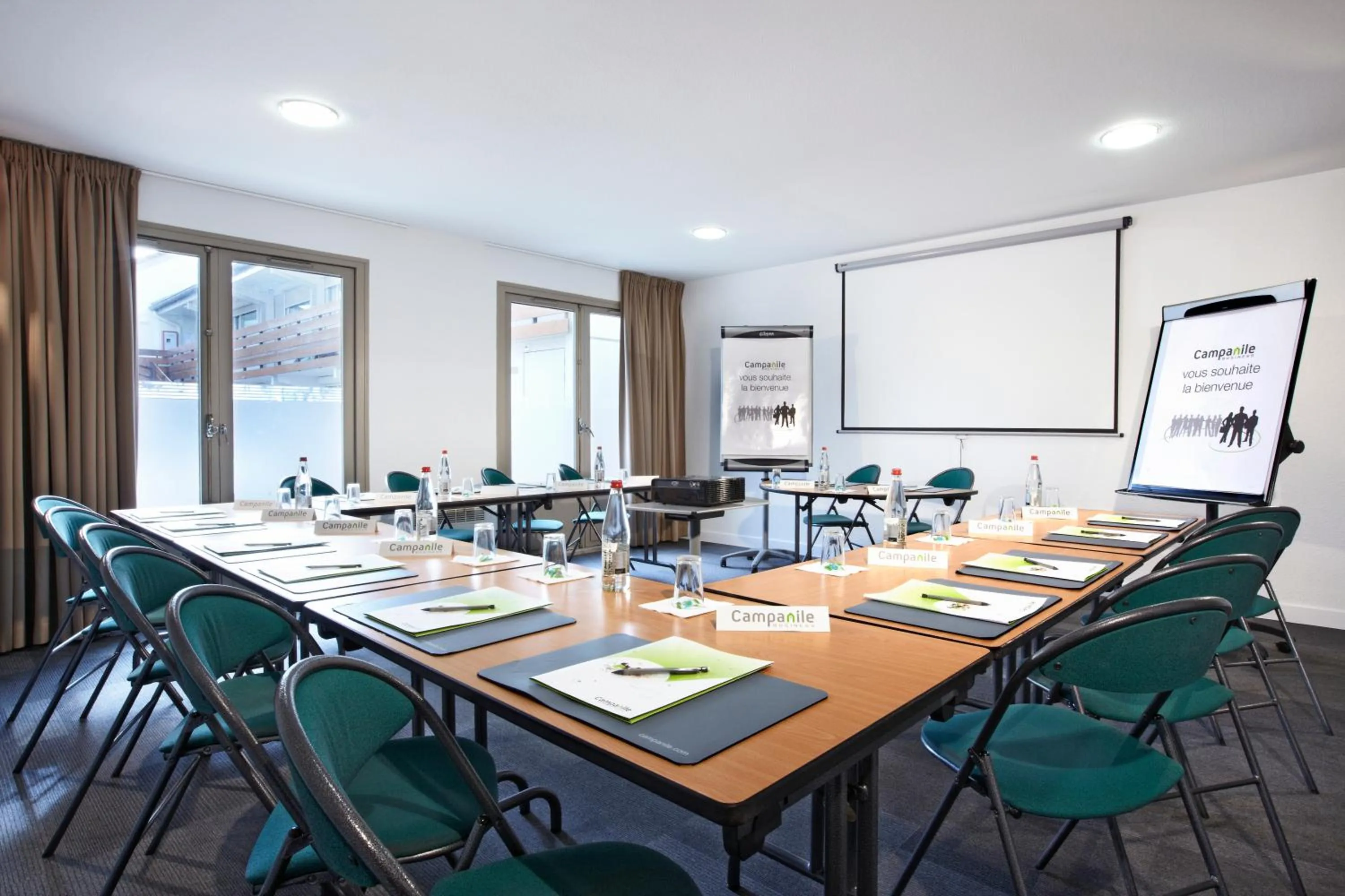Business facilities in Campanile NATURE - Meaux