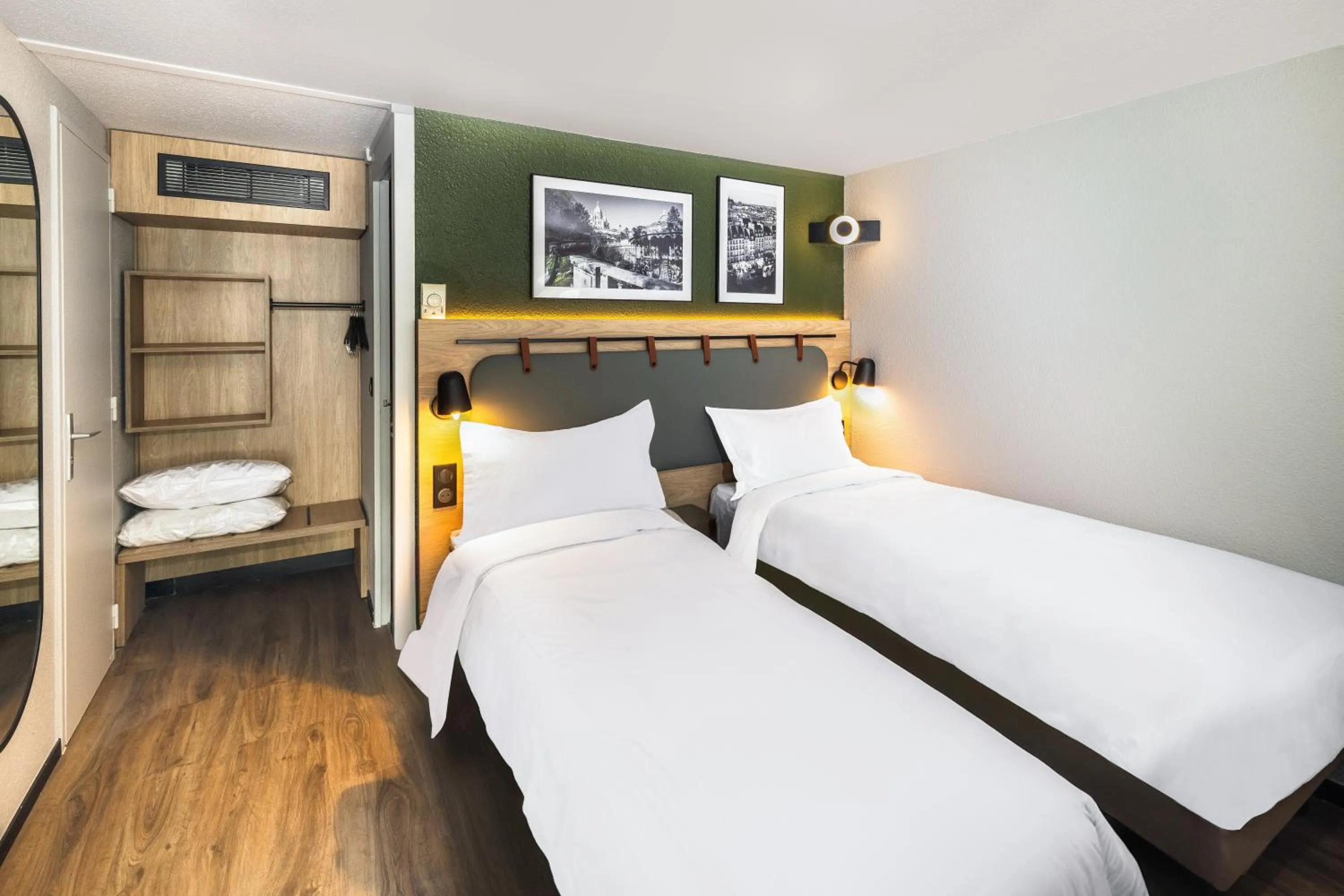 Bed in Campanile NATURE - Meaux