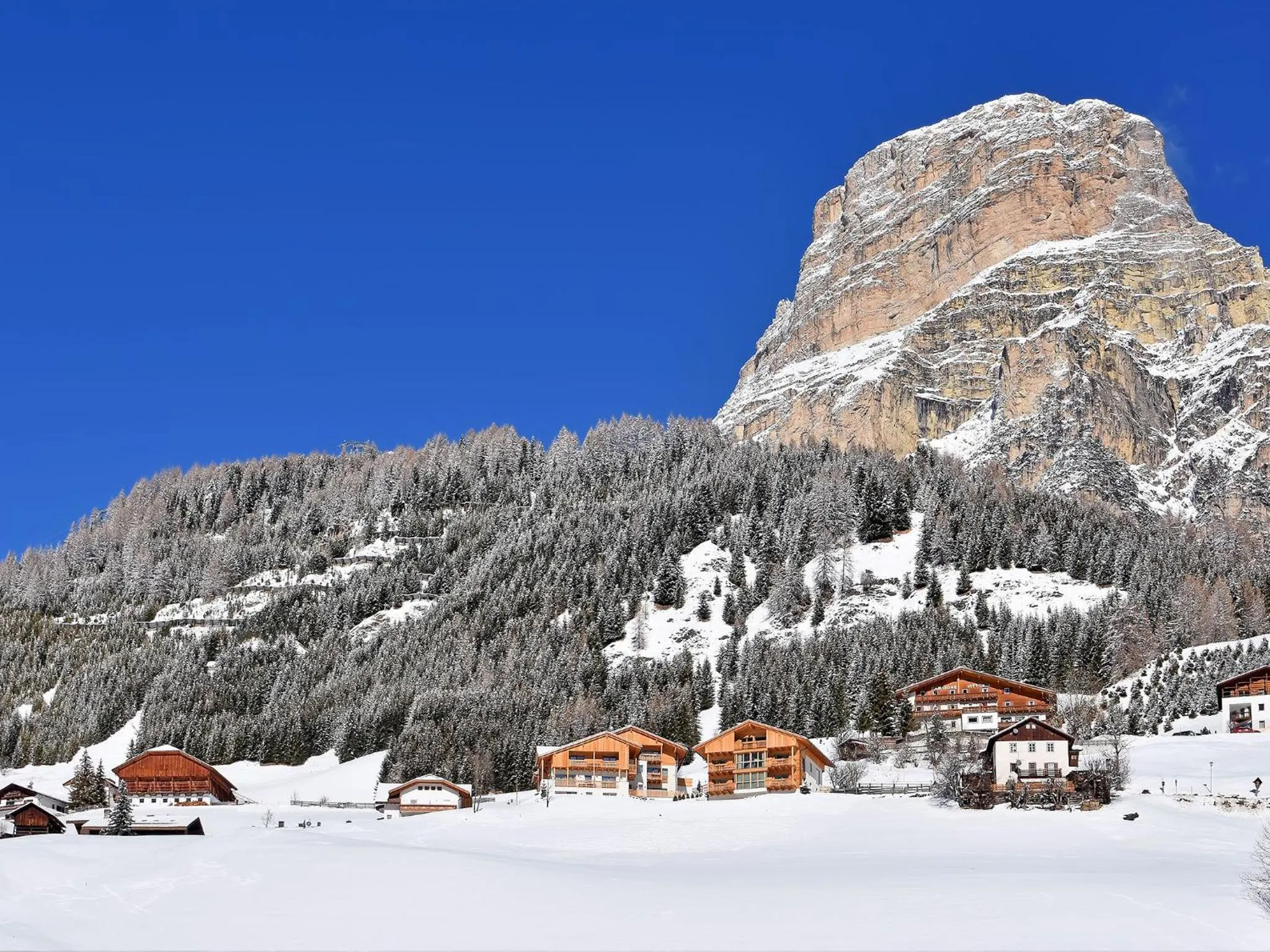 Property building in Lüch de Costa