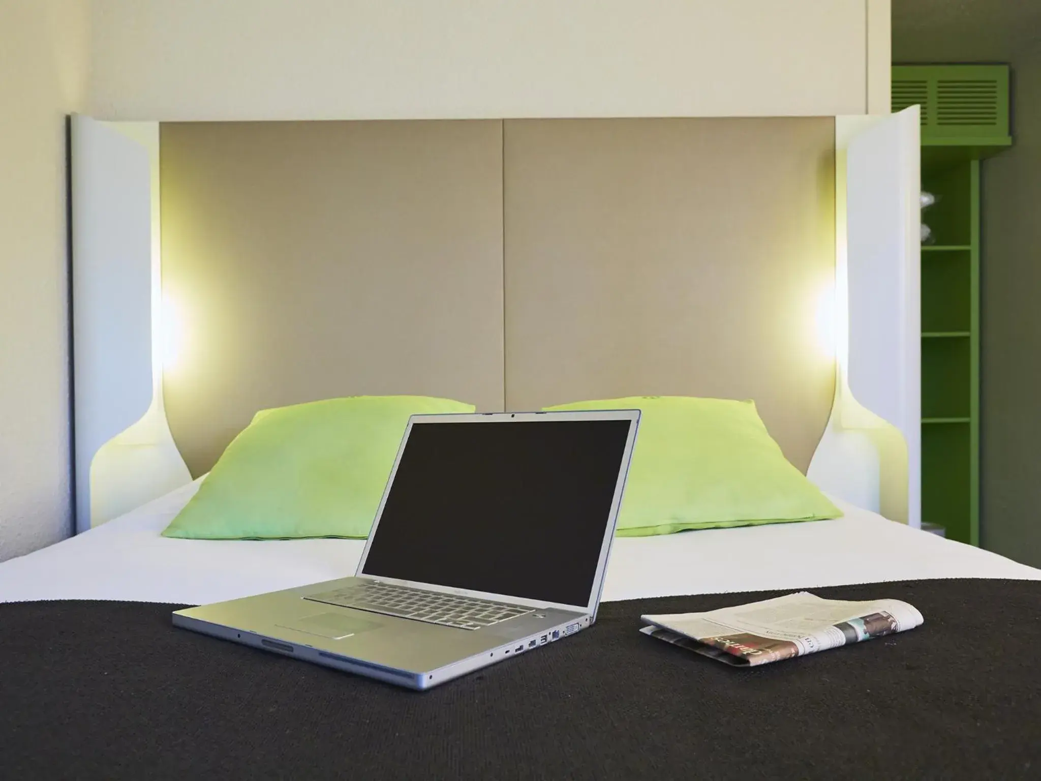 Standard Double Room in Campanile Versailles Buc Standard Double Room in Campanile Versailles Buc