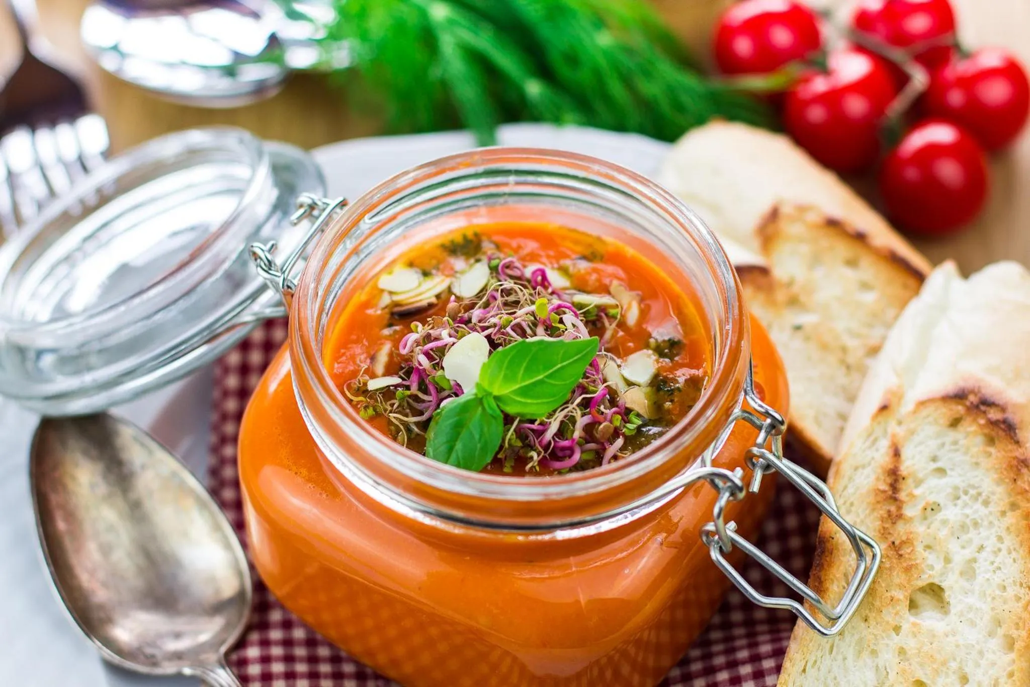 Restaurant/places to eat in Willa Pod Miedzą 200 m do Term