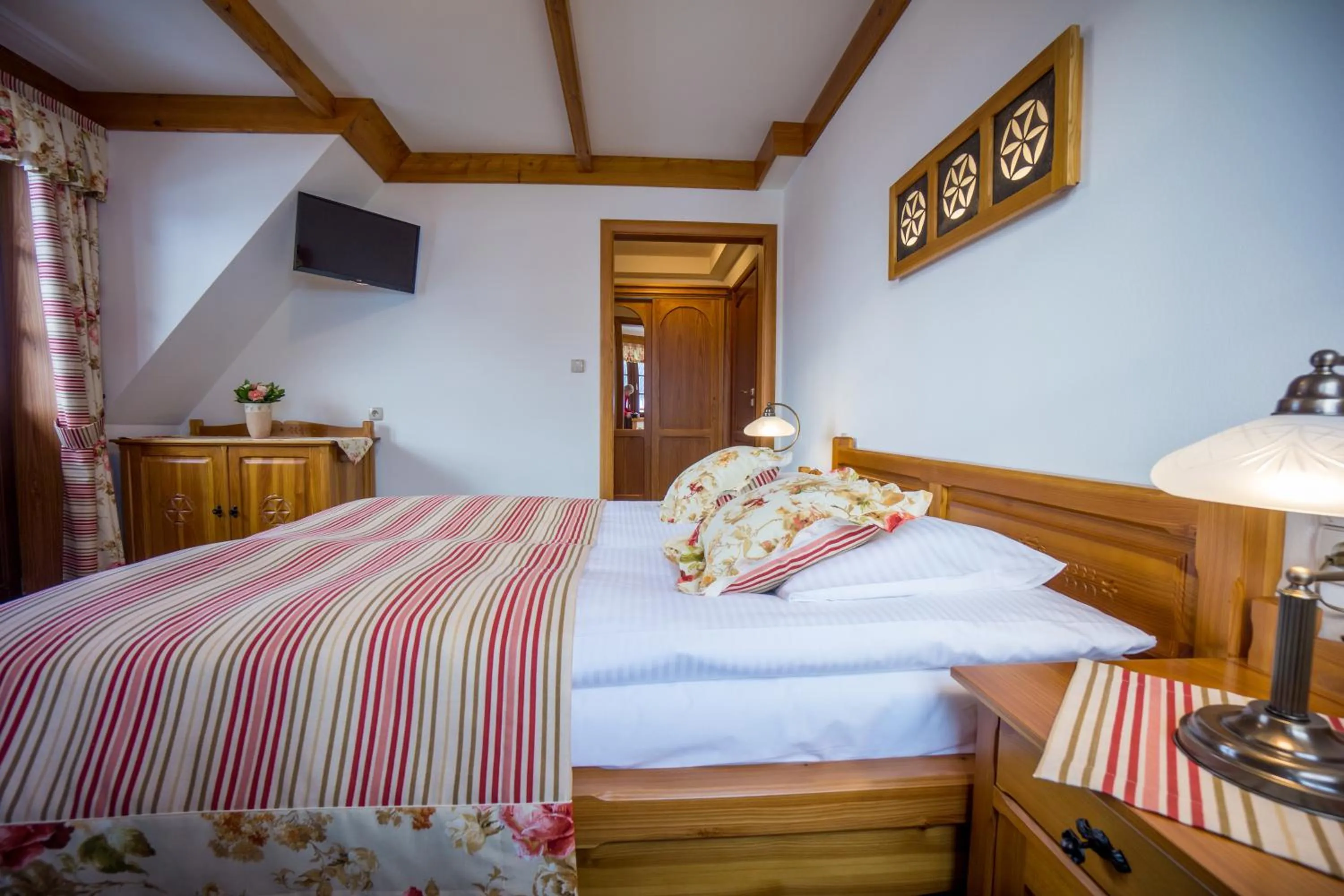 Photo of the whole room, Bed in Willa Pod Miedzą 200 m do Term