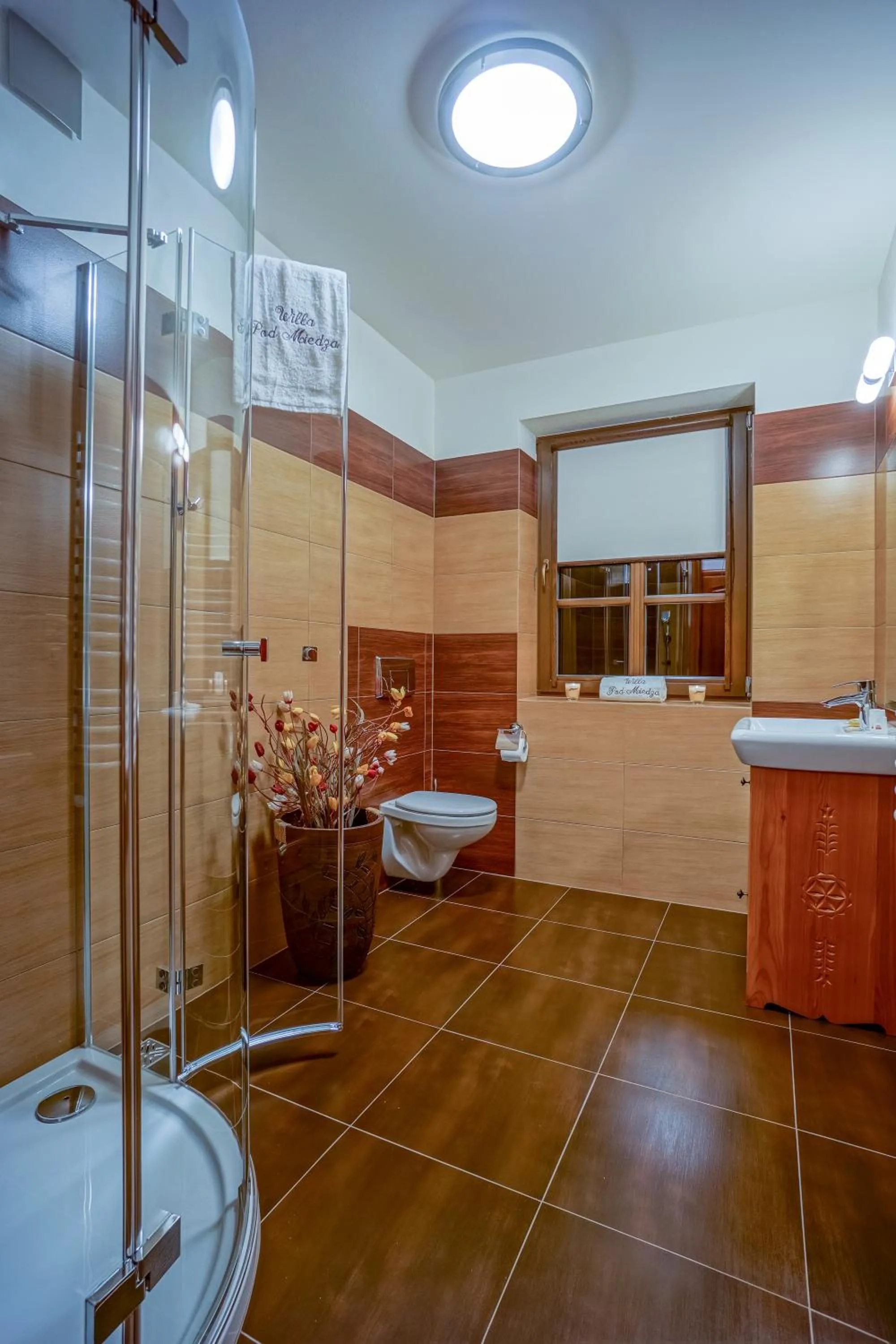 Bathroom in Willa Pod Miedzą 200 m do Term