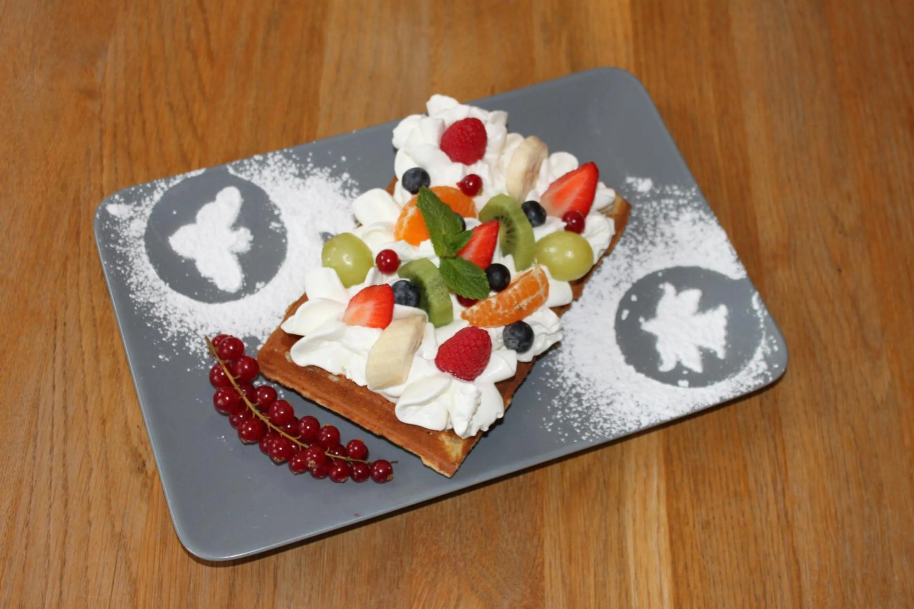 Restaurant/places to eat in Willa Pod Miedzą 200 m do Term