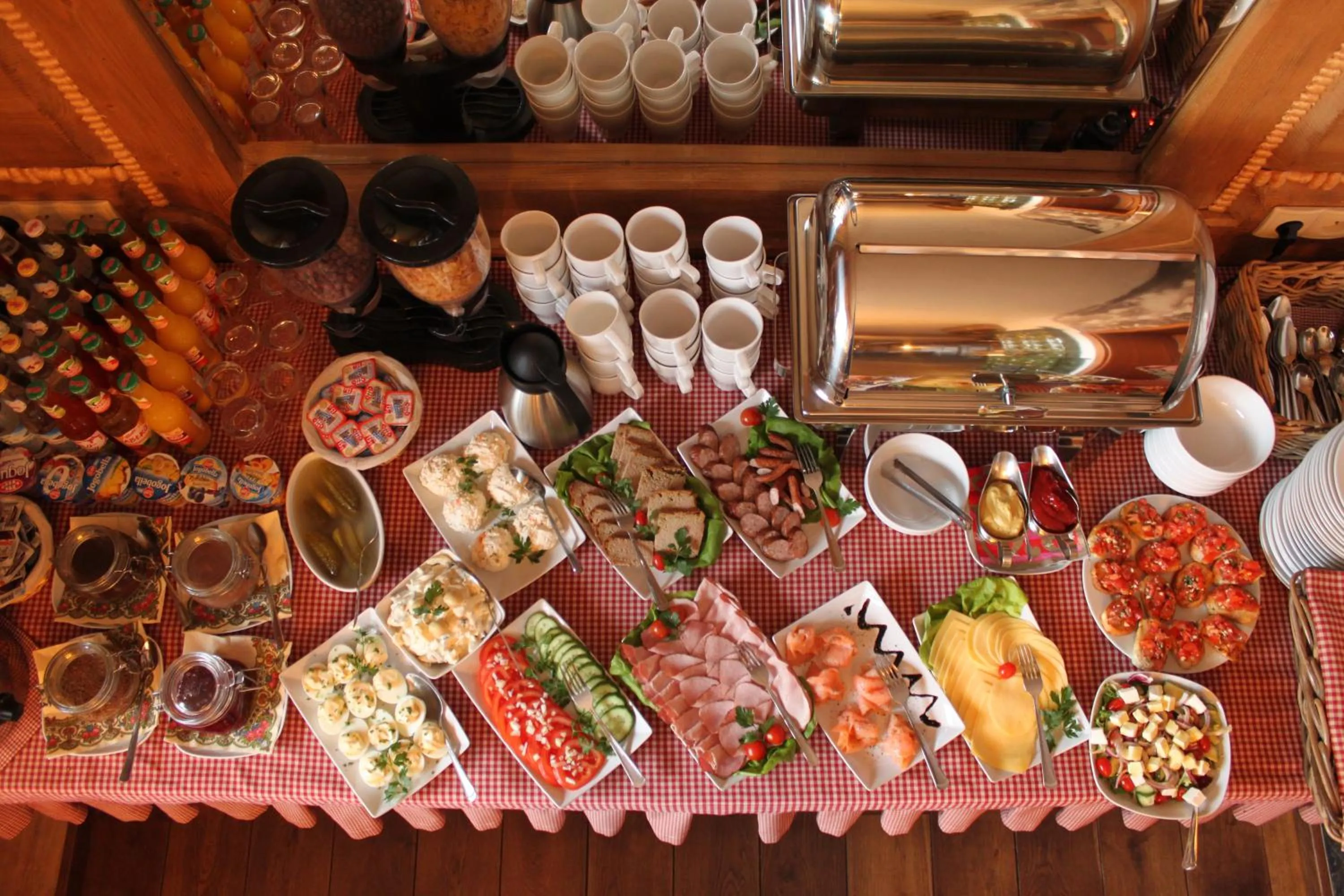 Food and drinks in Willa Pod Miedzą 200 m do Term