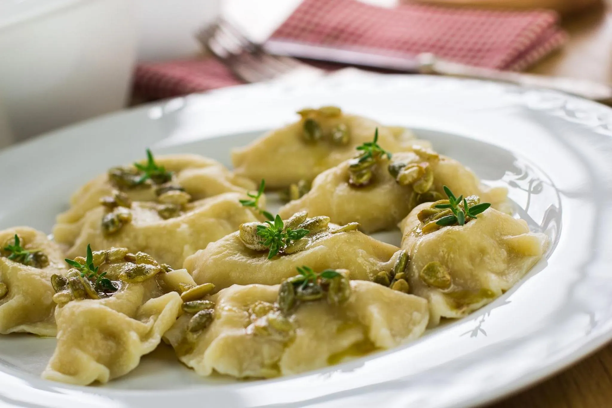 Restaurant/places to eat in Willa Pod Miedzą 200 m do Term