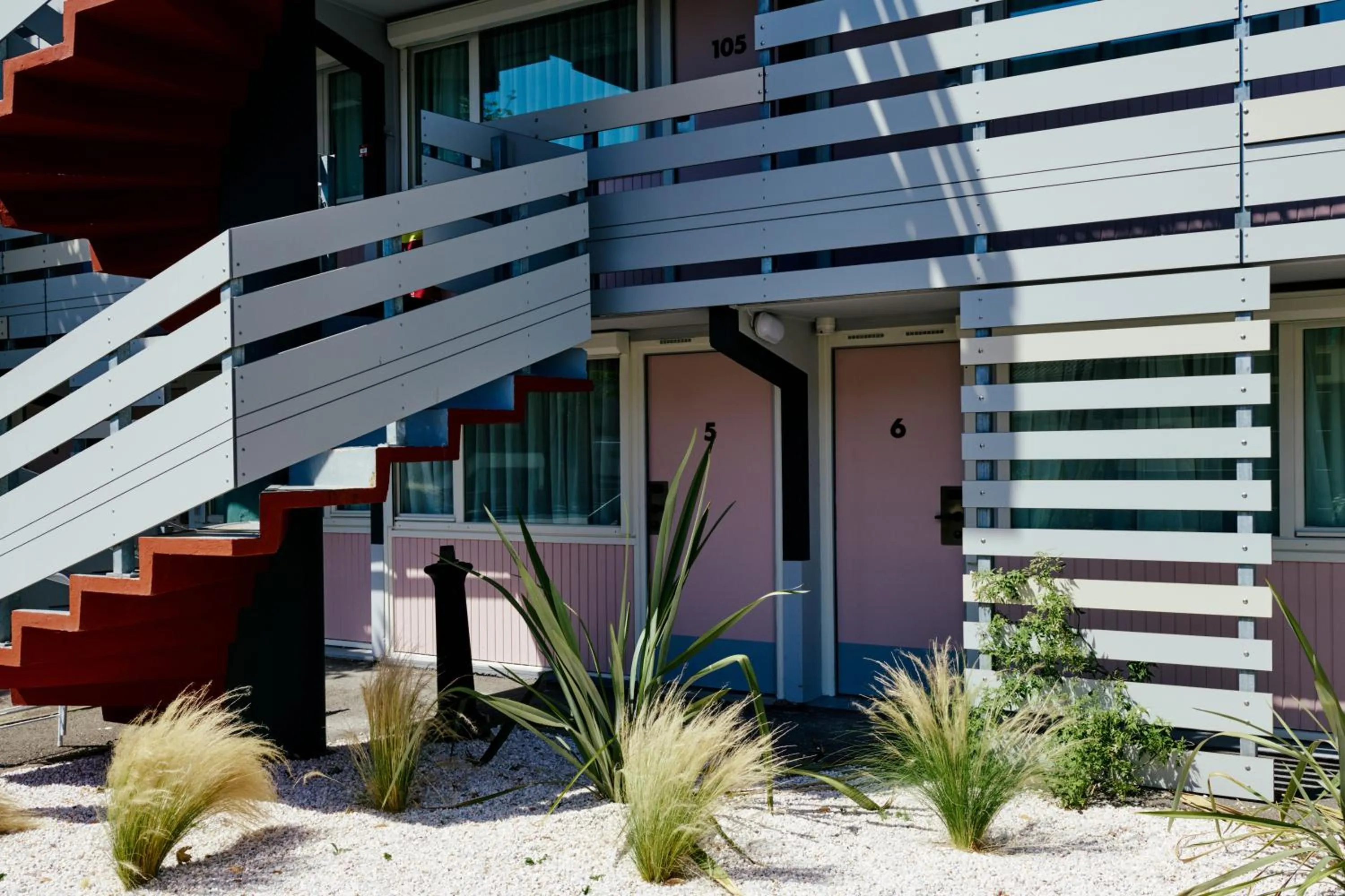 Property building in Greet Hotel Versailles - Voisins Le Bretonneux