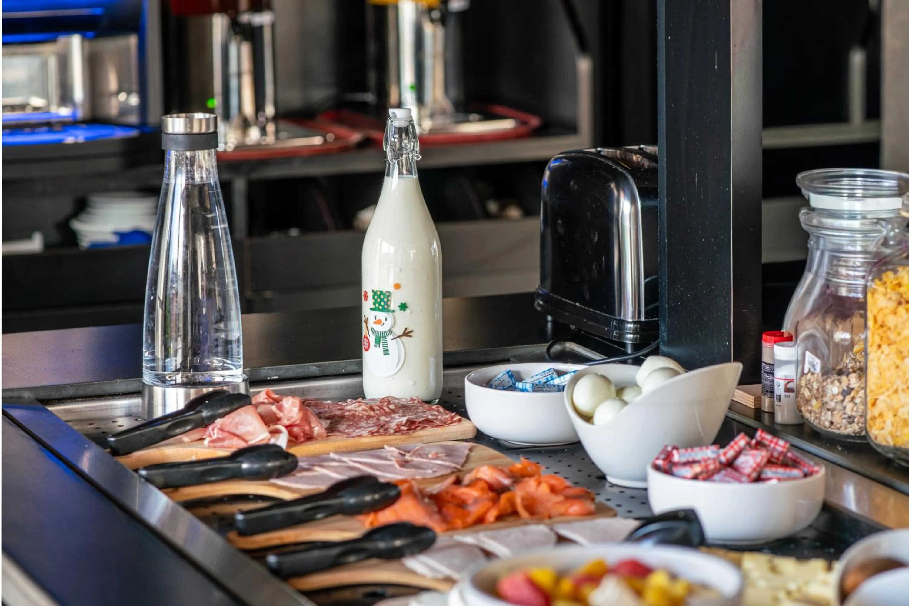 Breakfast in Ampaline HOTEL - Perigueux Boulazac