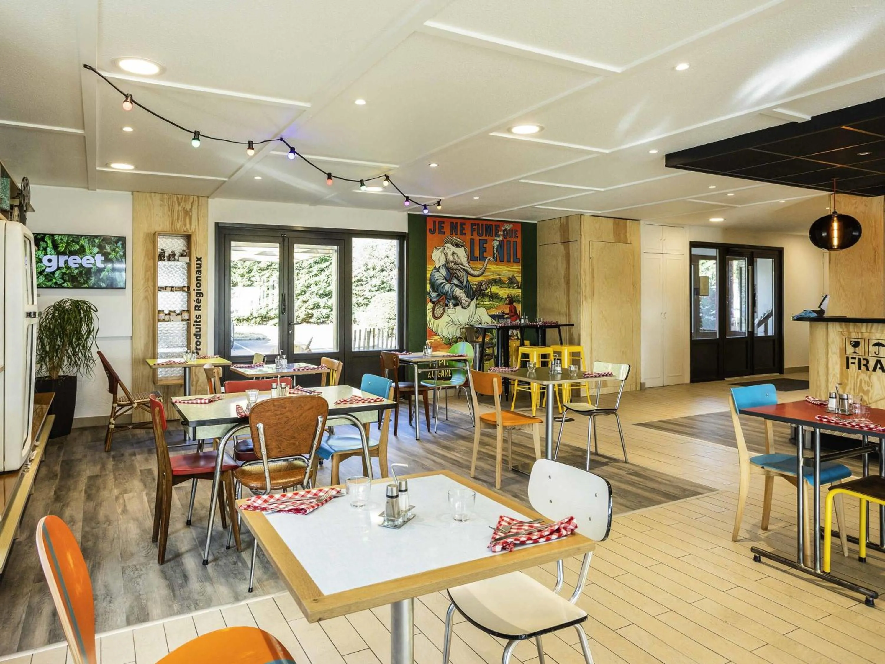 Restaurant/places to eat in greet hôtel Angoulême