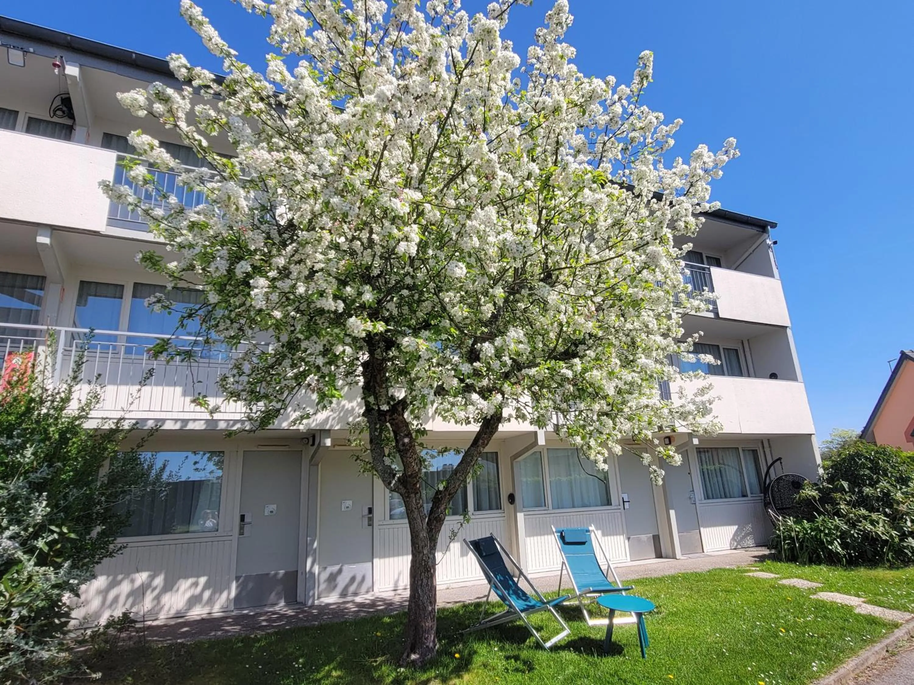 Property building in Brit Hotel Quimper Sud