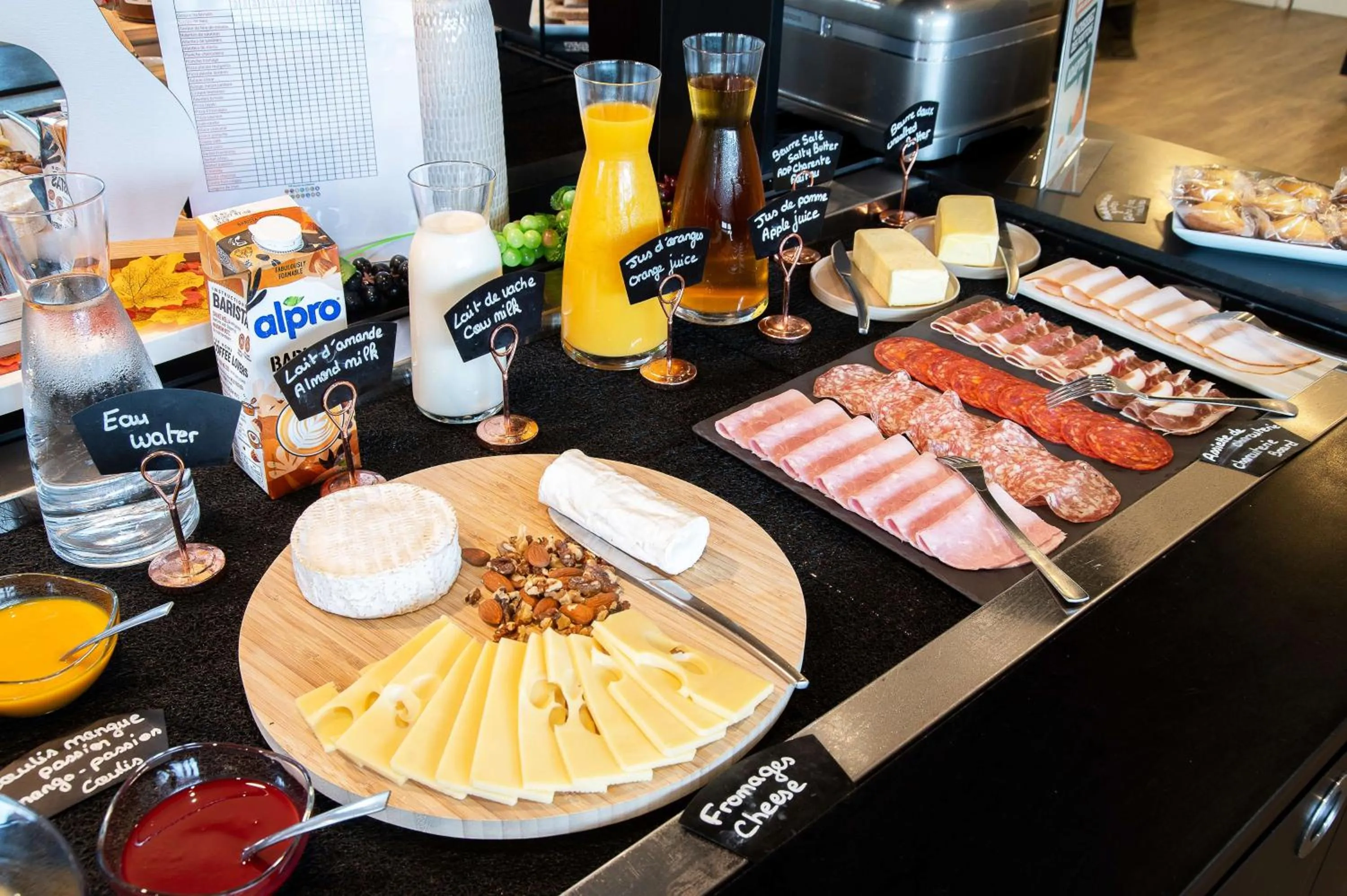 Breakfast in Sure Hotel by Best Western Rochefort-sur-Mer