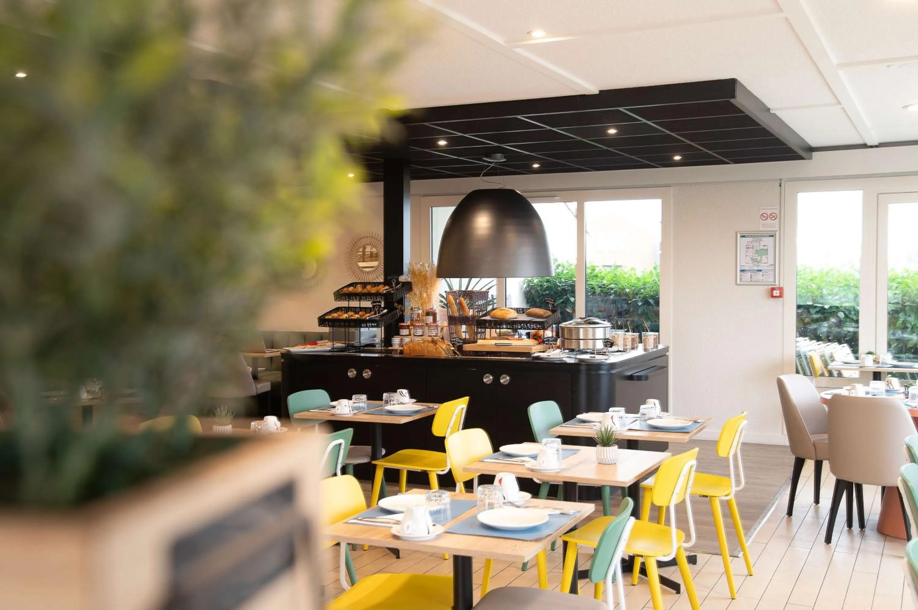 Breakfast in Sure Hotel by Best Western Rochefort-sur-Mer