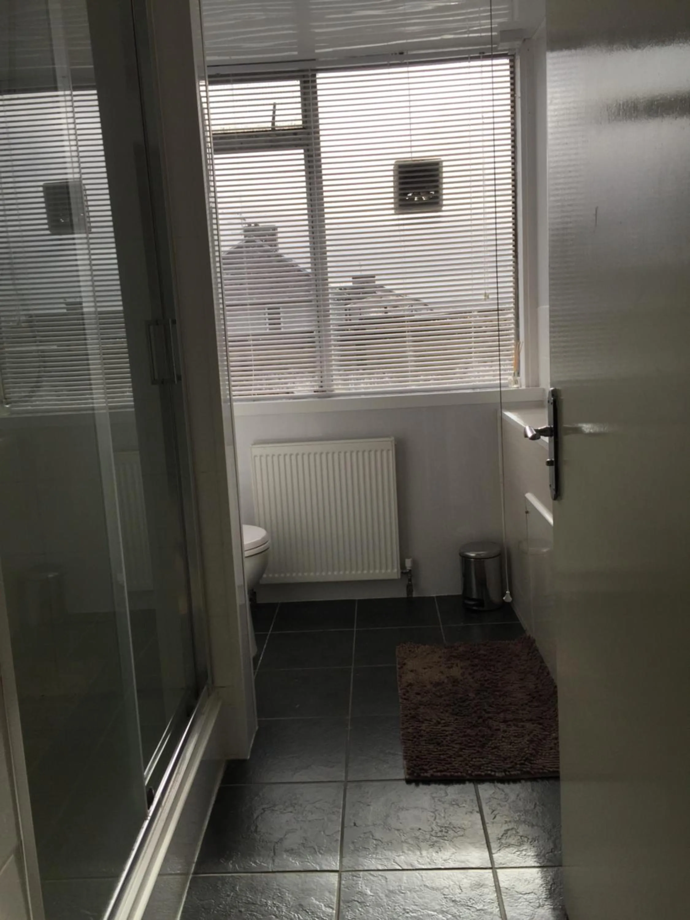 Bathroom in Laughing Buddha Guesthouse