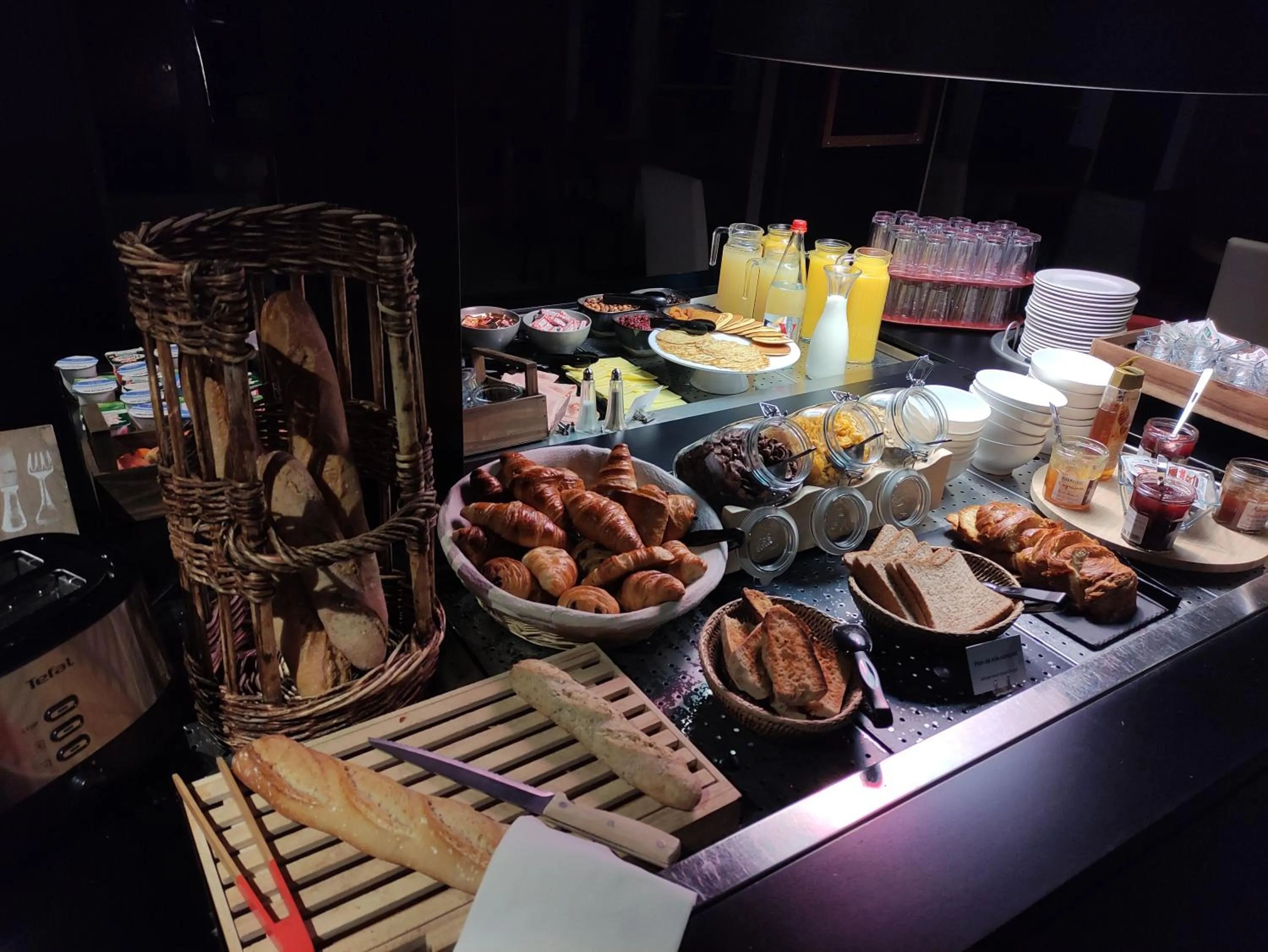 Breakfast in Campanile Sablé-Sur-Sarthe Vion