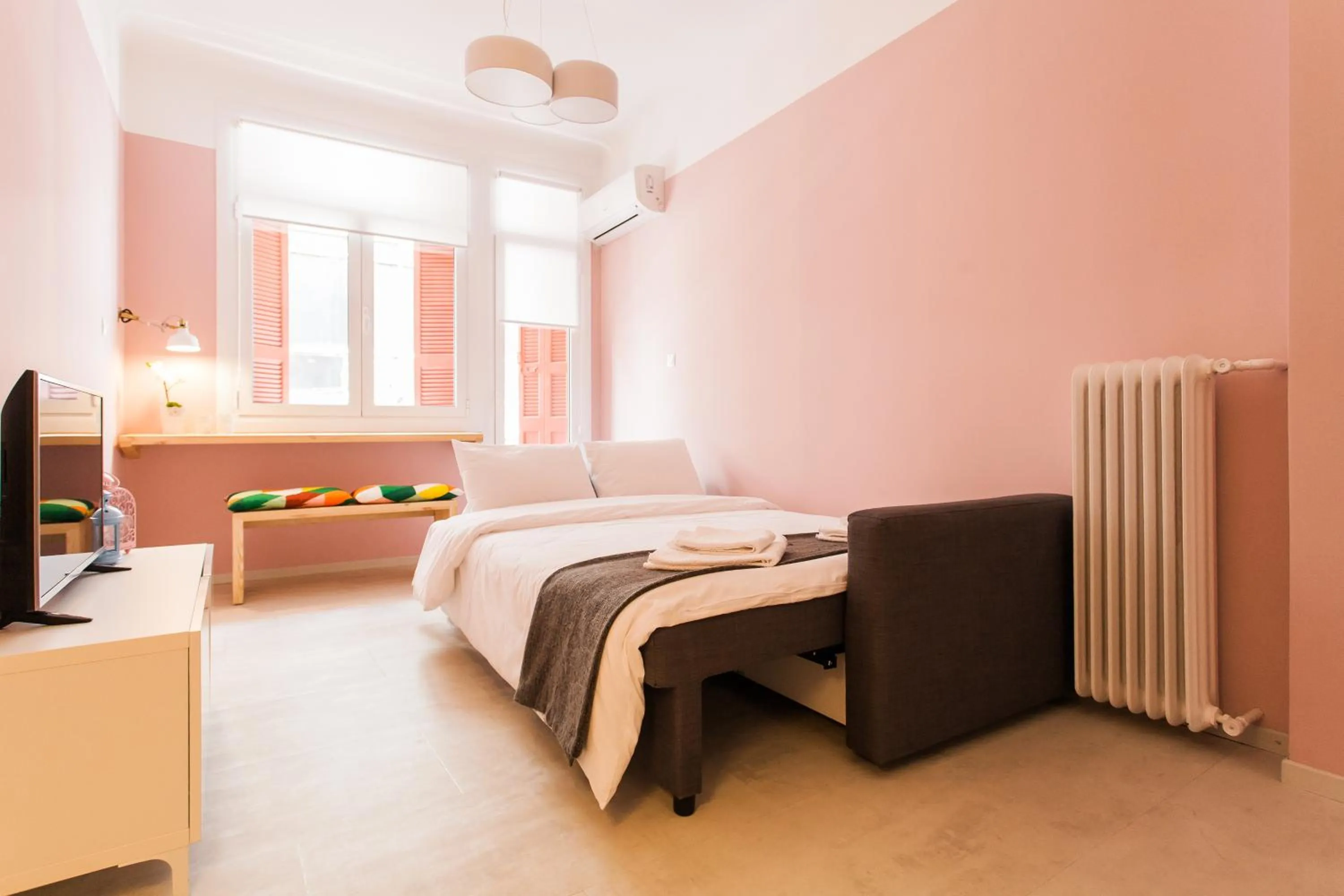 TV and multimedia, Bed in Karitsi Place