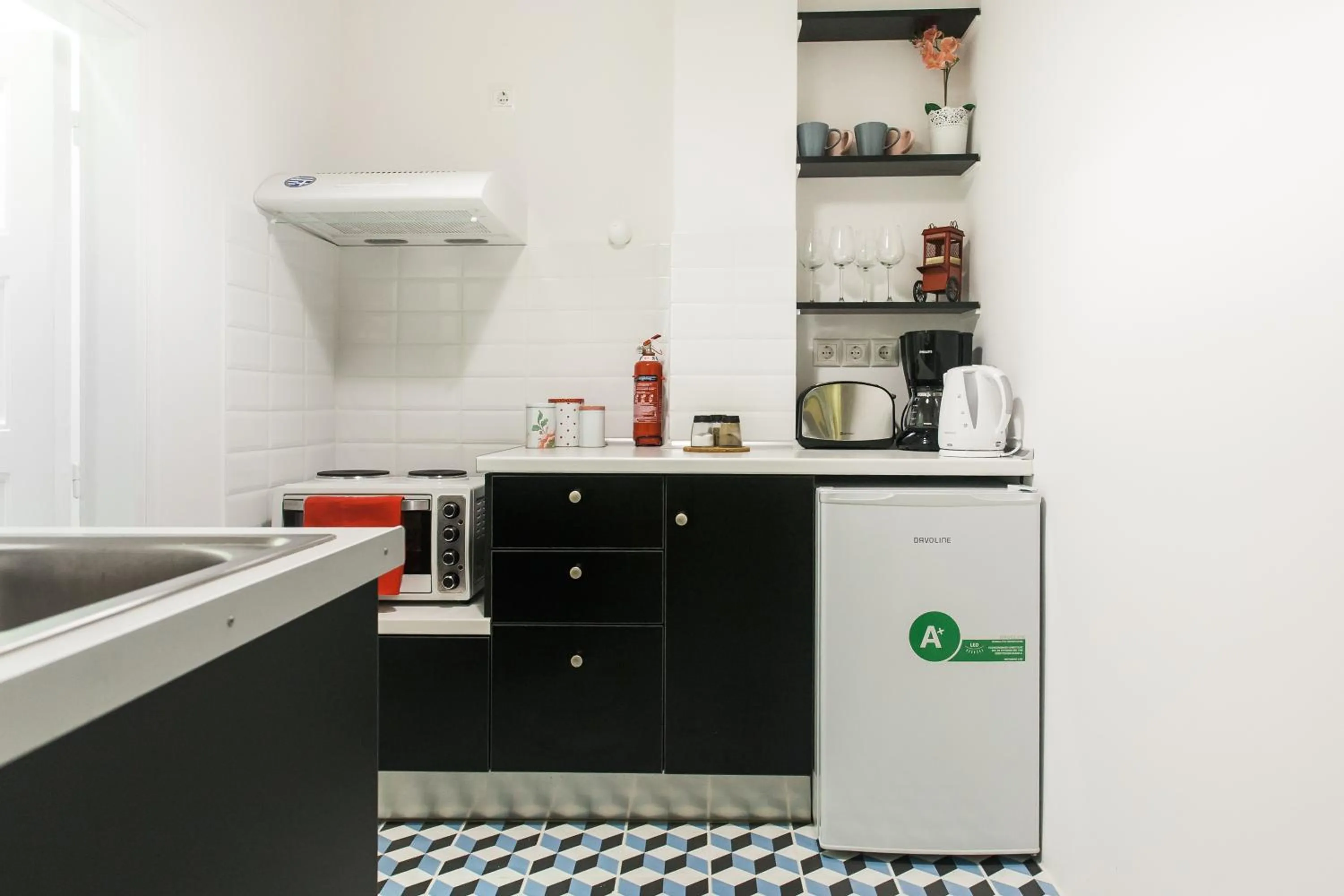 Kitchen or kitchenette in Karitsi Place