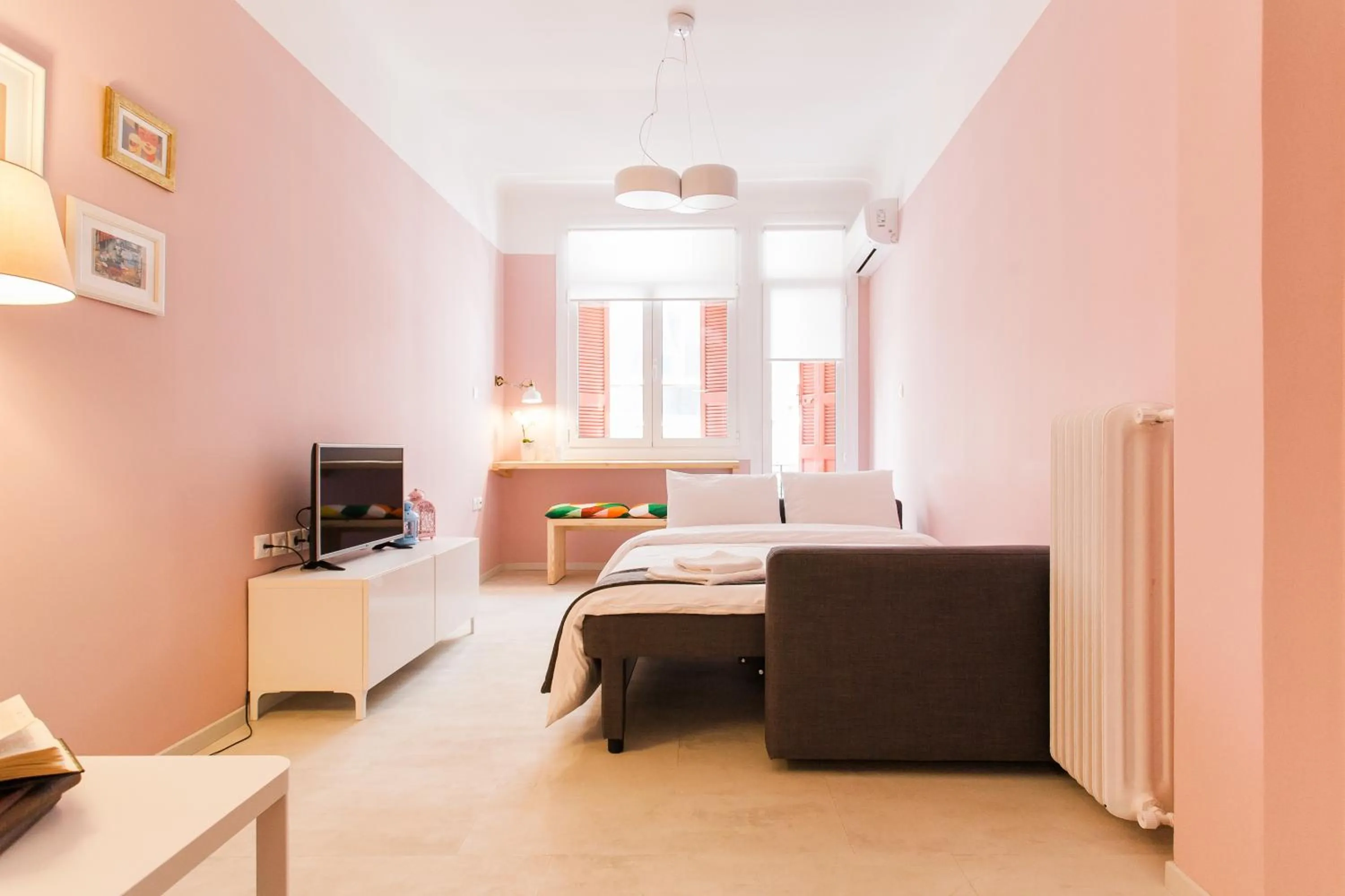 TV and multimedia, Bed in Karitsi Place