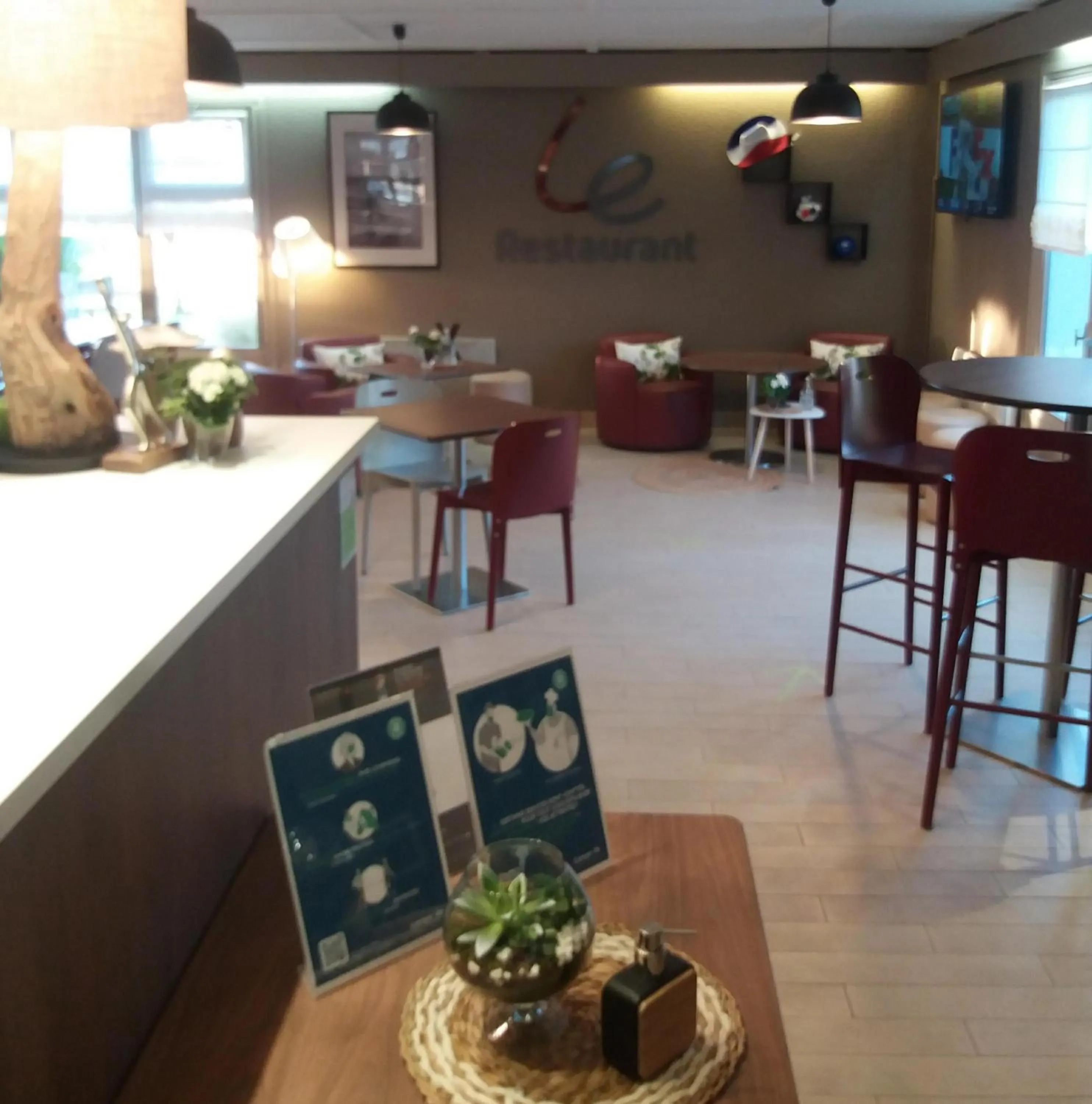 Restaurant/places to eat in Campanile Saint-Malo ~ Saint-Jouan-Des-Guerets