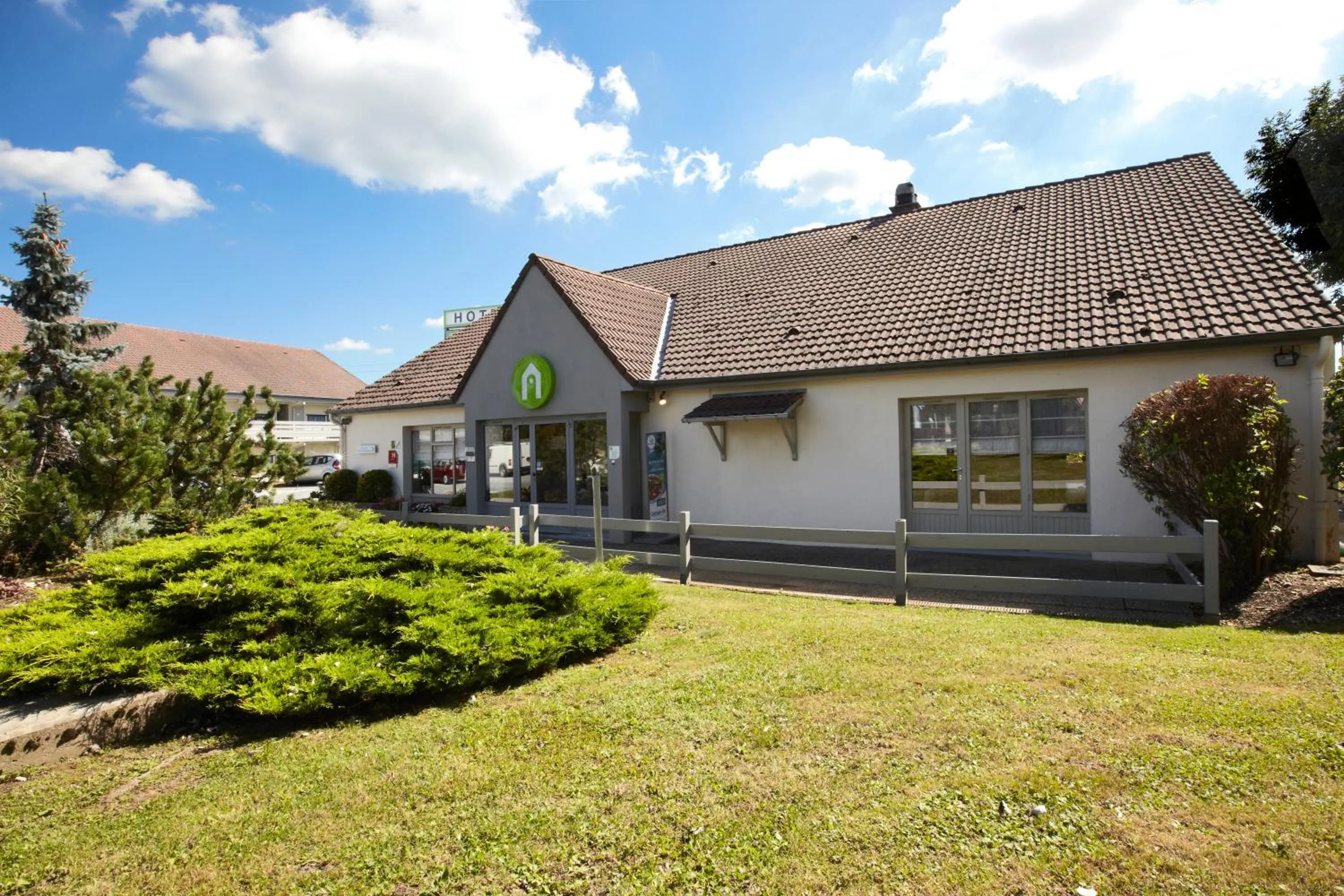 Facade/entrance in Campanile Montbéliard - Sochaux