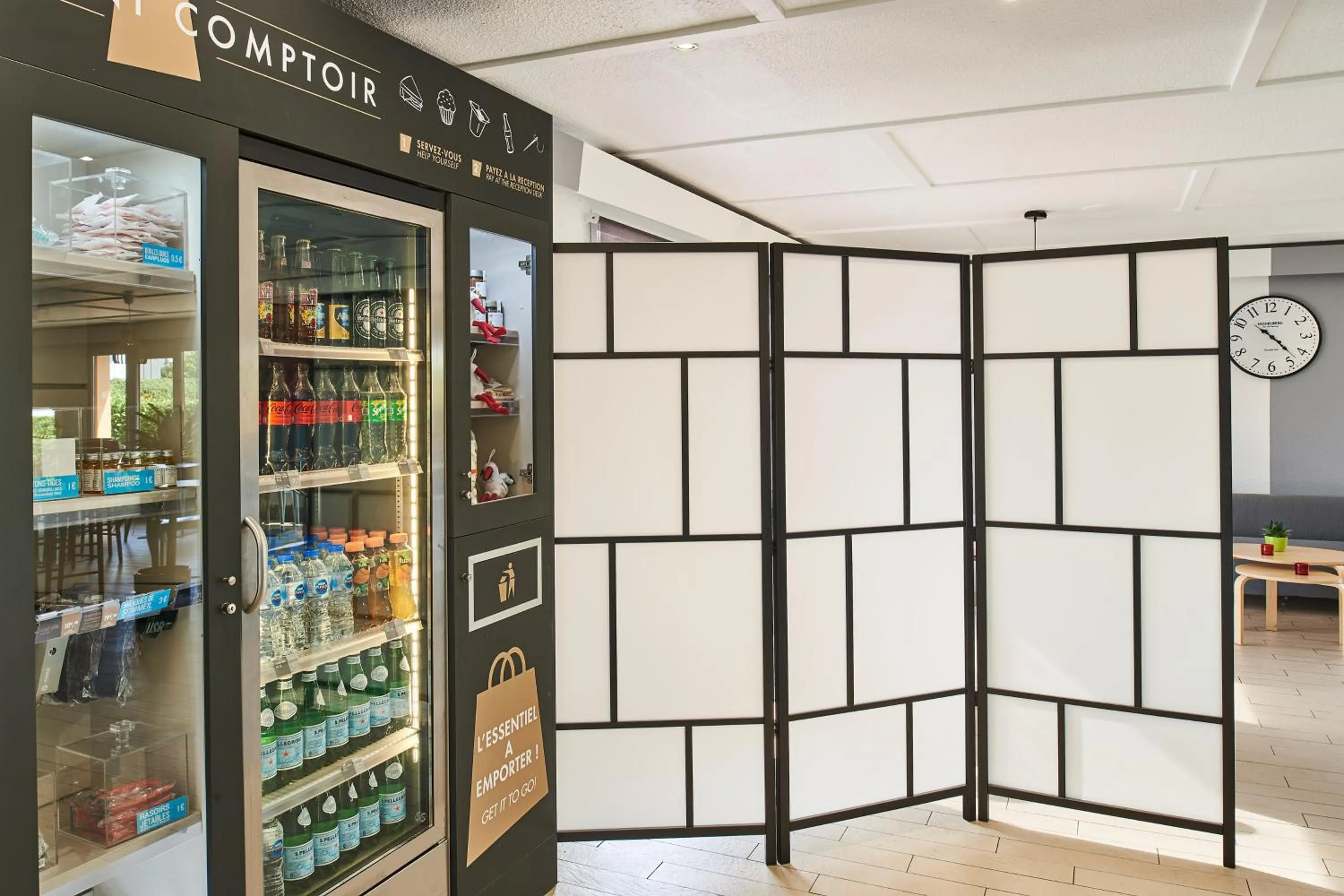 Food and drinks in Kyriad Direct Strasbourg Ouest - Zénith