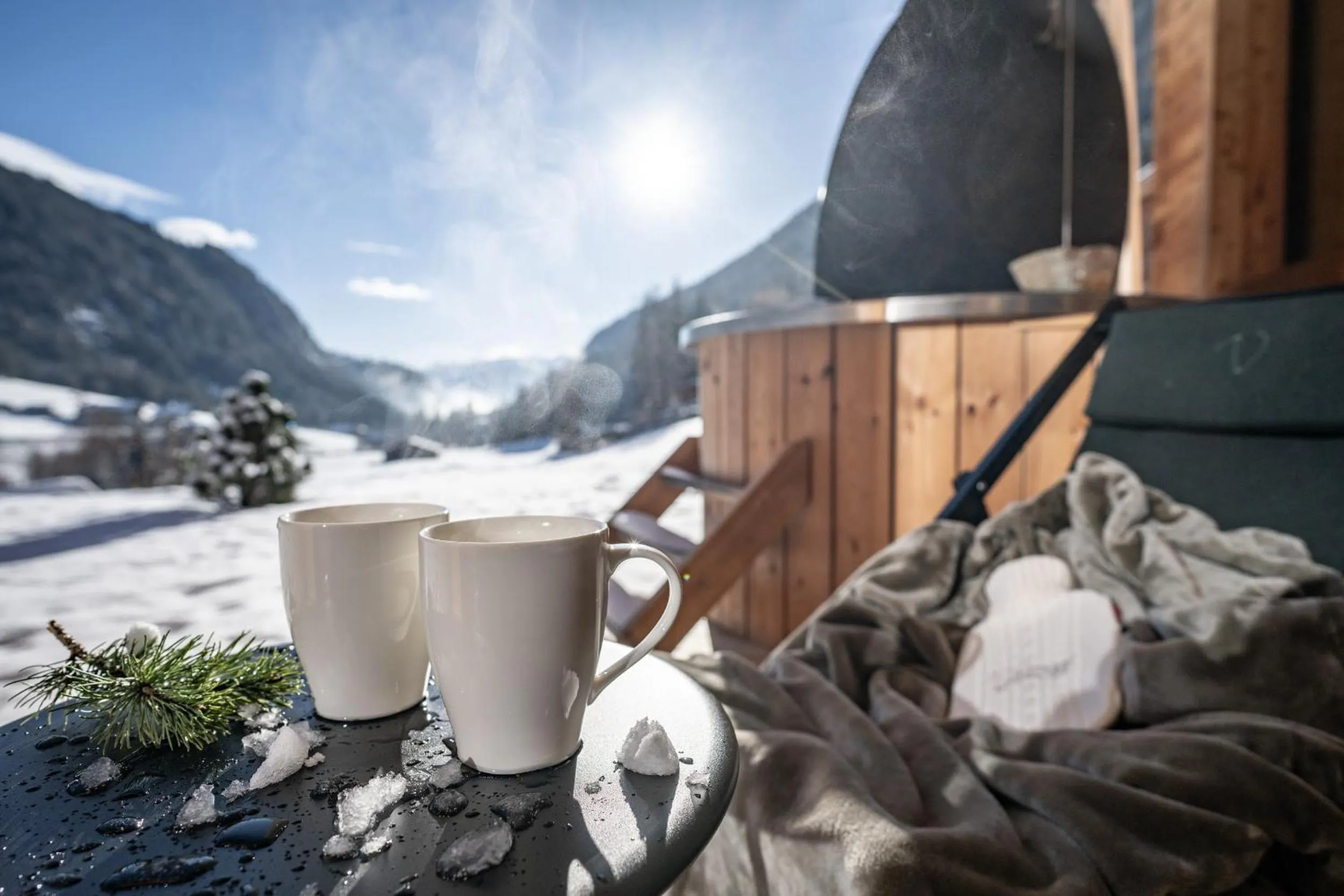 Hot Tub in Valsegg Chalets Südtirol - luxury and private hideaway