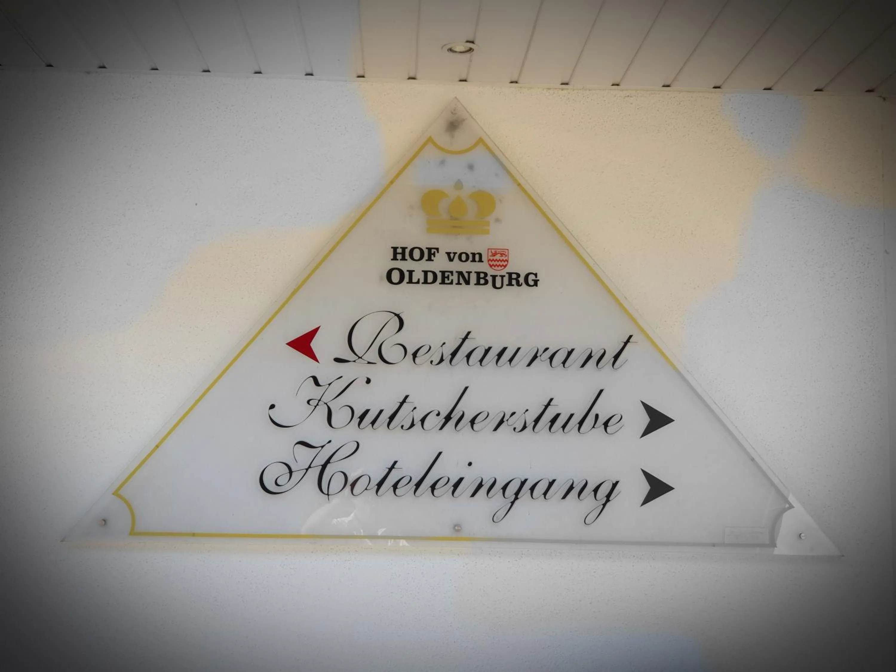 Property logo or sign in Schlosspark-Hotel Hof von Oldenburg