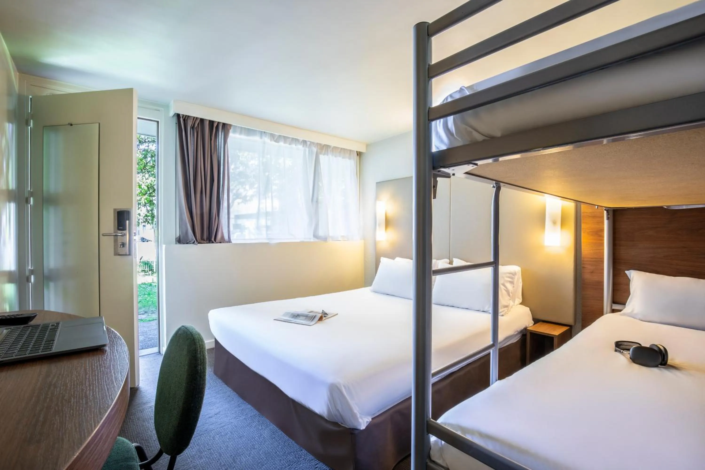 Bed in Campanile Vichy - Bellerive