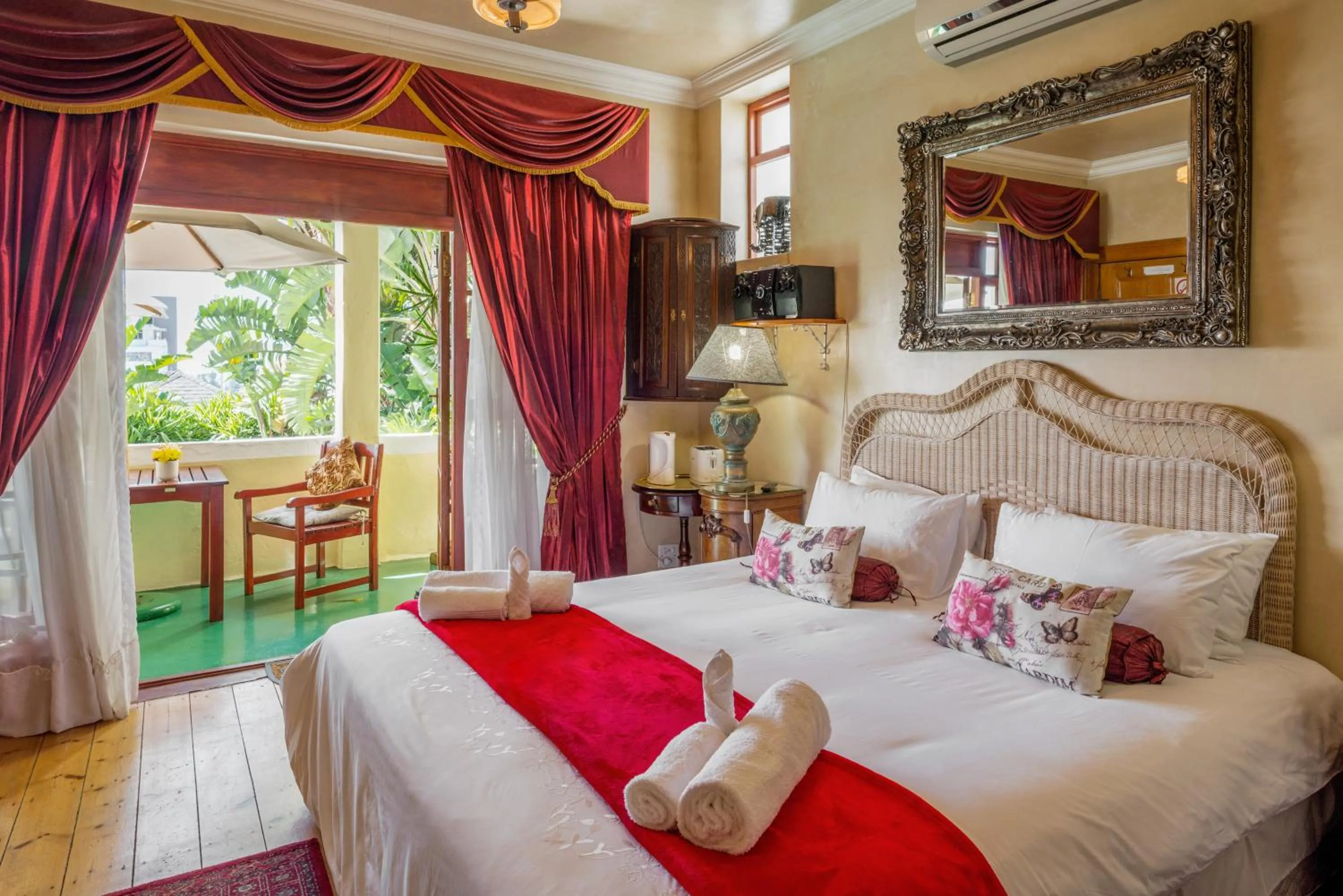 Photo of the whole room, Bed in Stadium Guest House