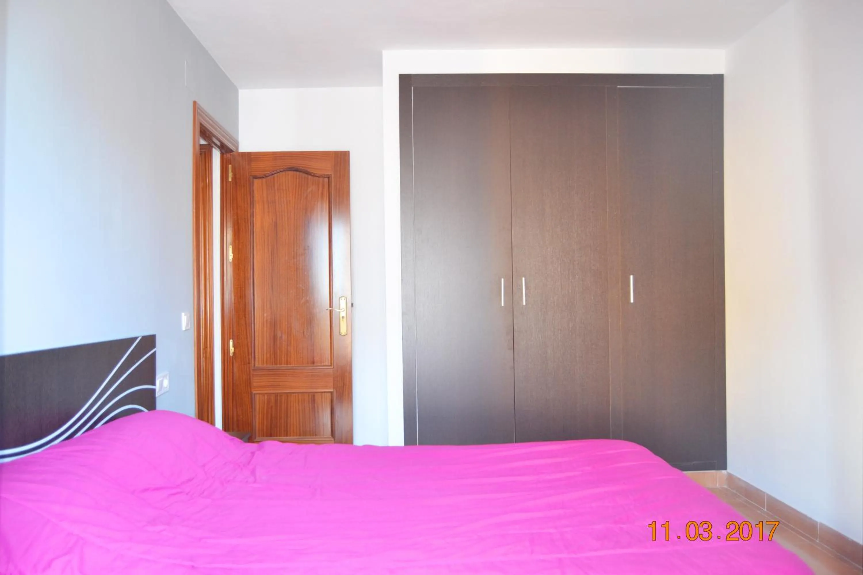 Bedroom, Bed in Apartamento Huelin